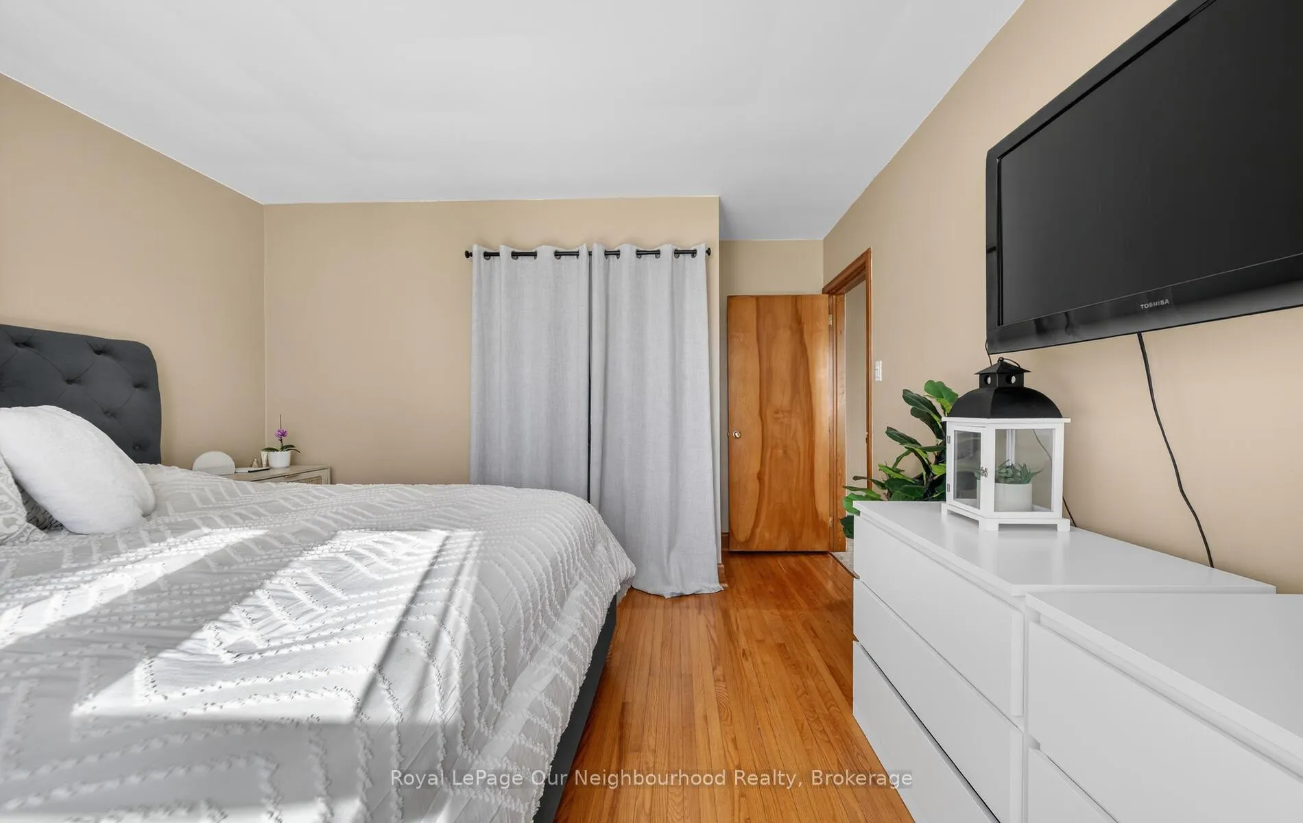Photo 15 of 66 sidney Crescent, Quinte West, Sidney Ward — HOMEH