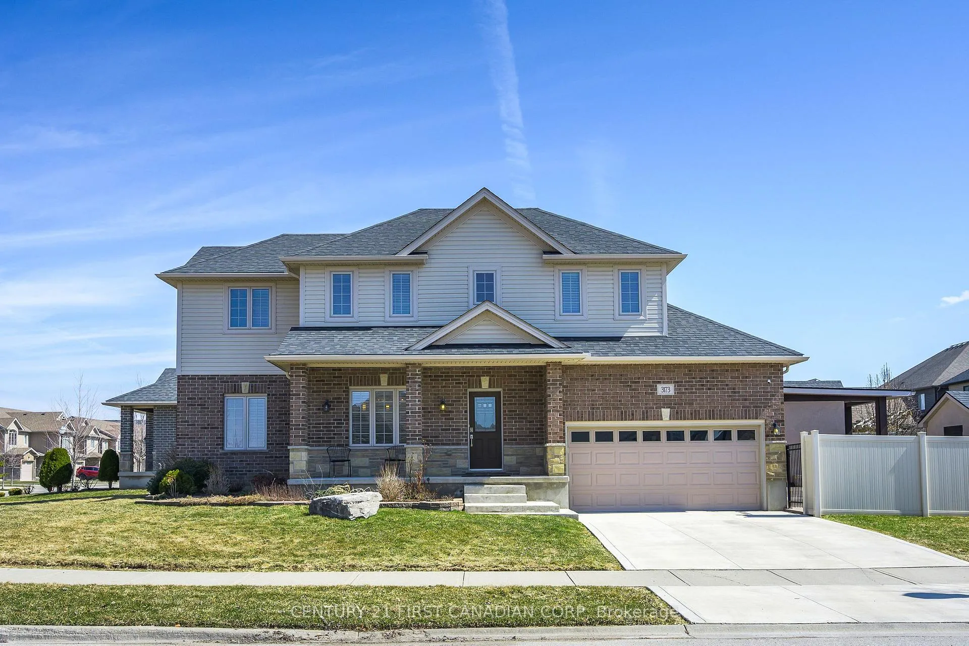 Photo 1 of 3173 Singleton Avenue, London, South W — HOMEH