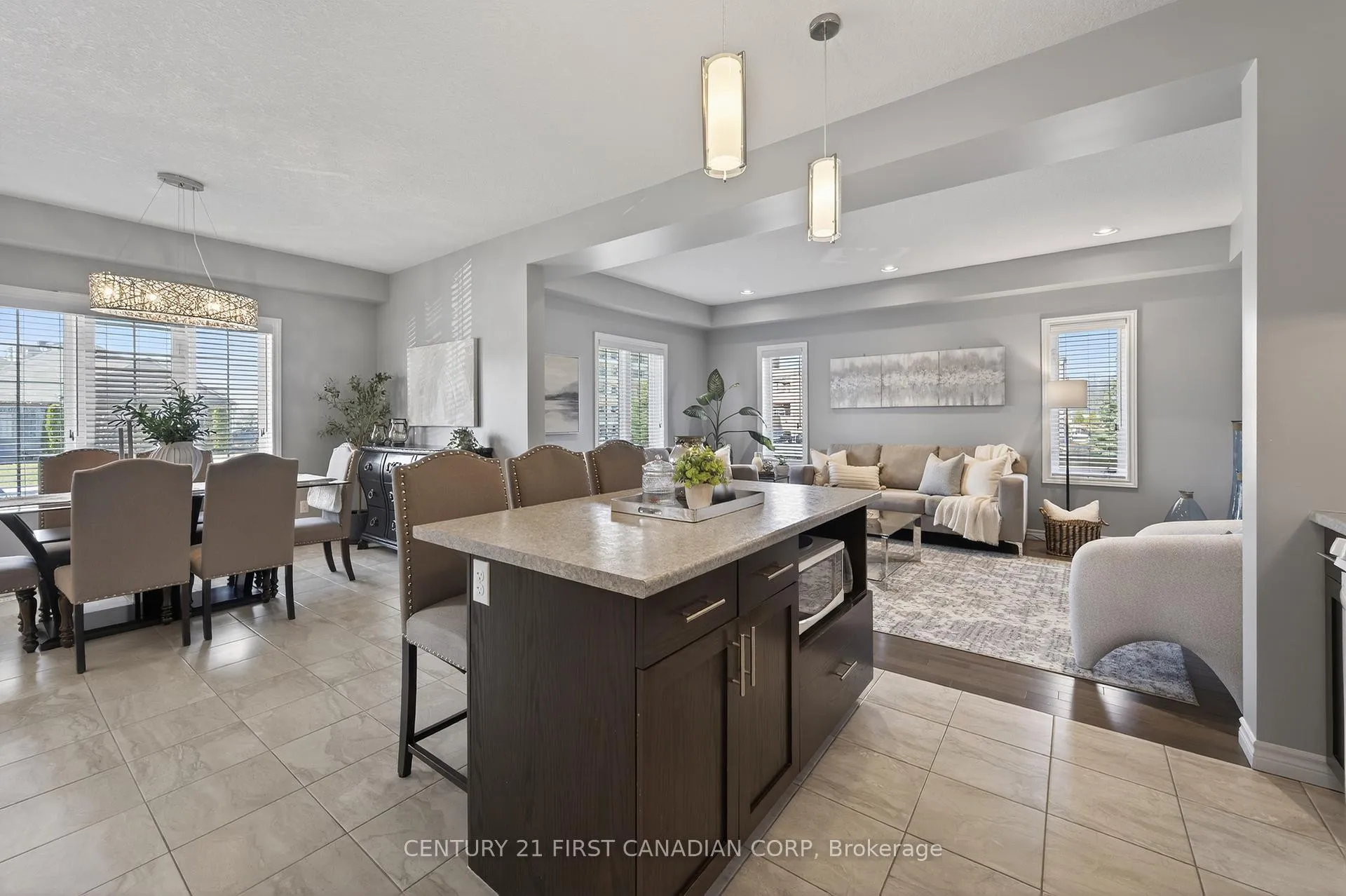 Photo 9 of 3173 Singleton Avenue, London, South W — HOMEH