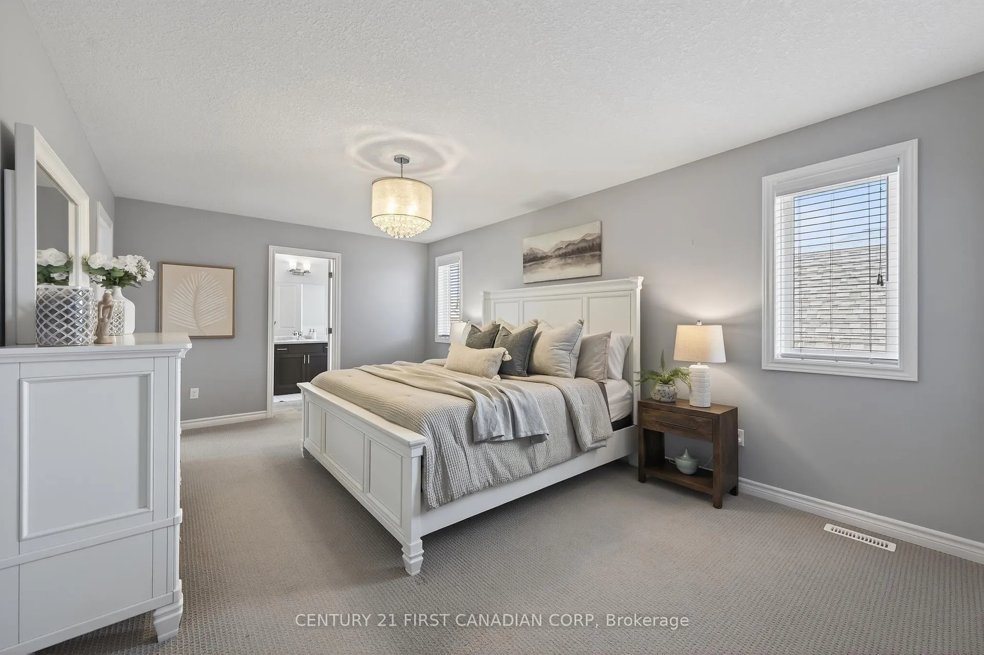 Photo 16 of 3173 Singleton Avenue, London, South W — HOMEH