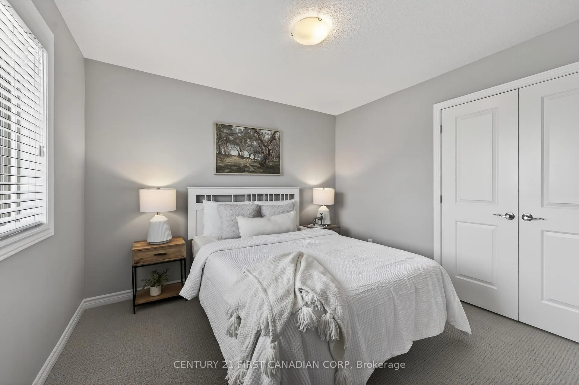 Photo 21 of 3173 Singleton Avenue, London, South W — HOMEH
