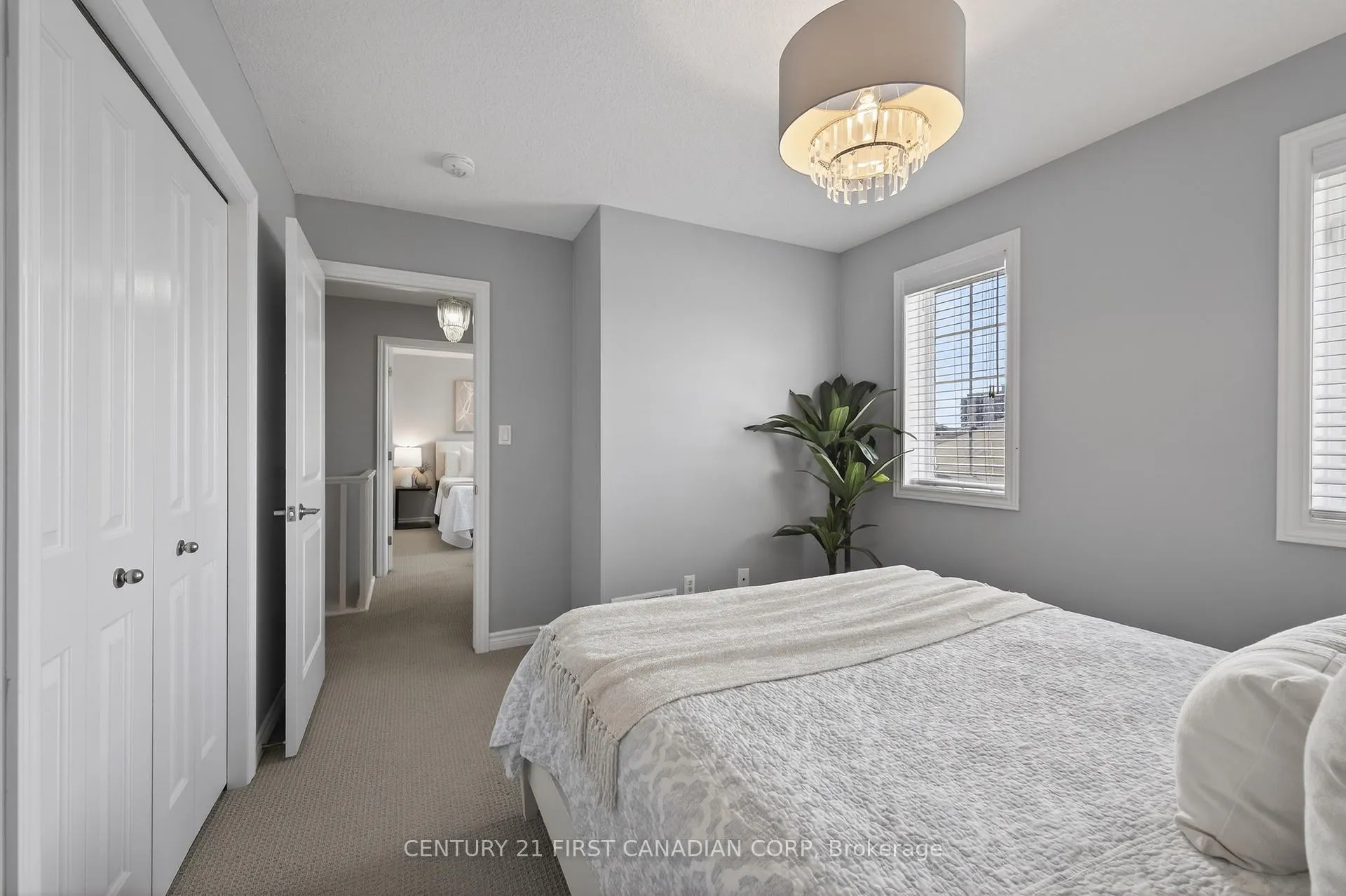 Photo 24 of 3173 Singleton Avenue, London, South W — HOMEH
