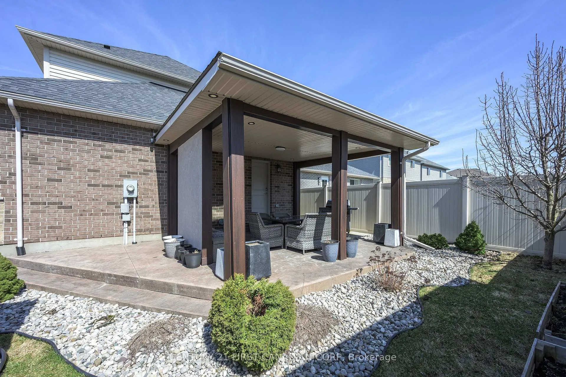 Photo 36 of 3173 Singleton Avenue, London, South W — HOMEH