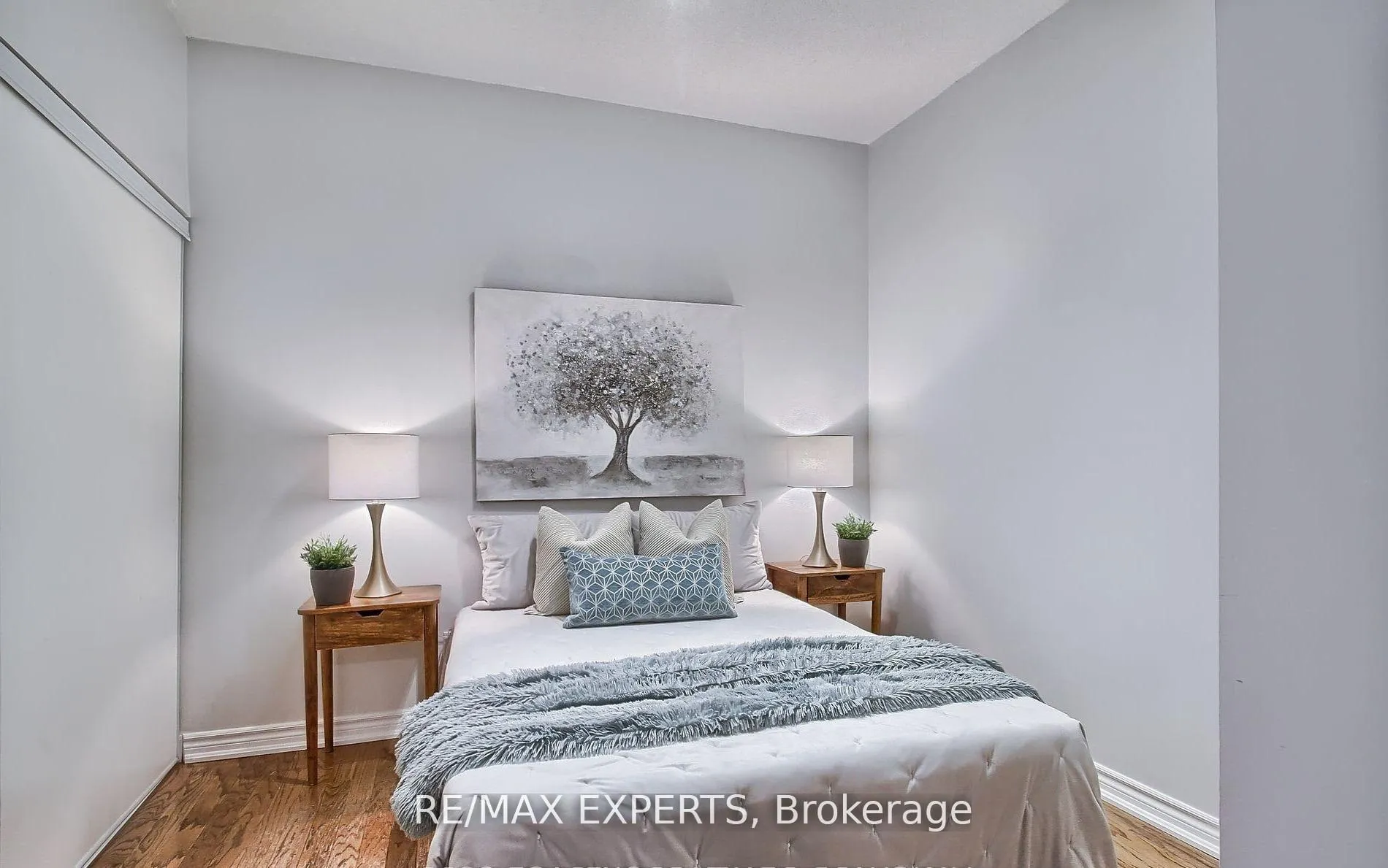 Photo 18 of Unit 212, 8026 Kipling Avenue, Vaughan, West Woodbridge — HOMEH