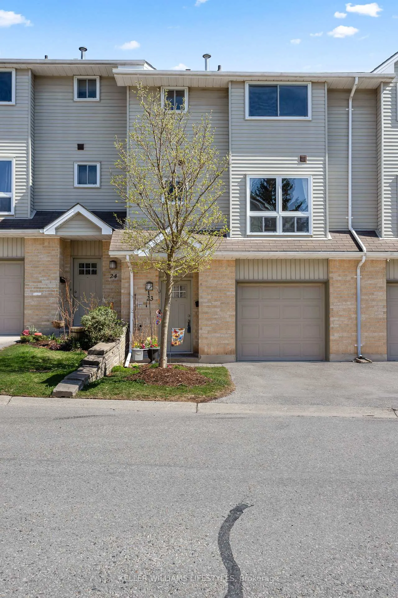 Photo 2 of Unit 23, 536 Third Street, London, East H — HOMEH