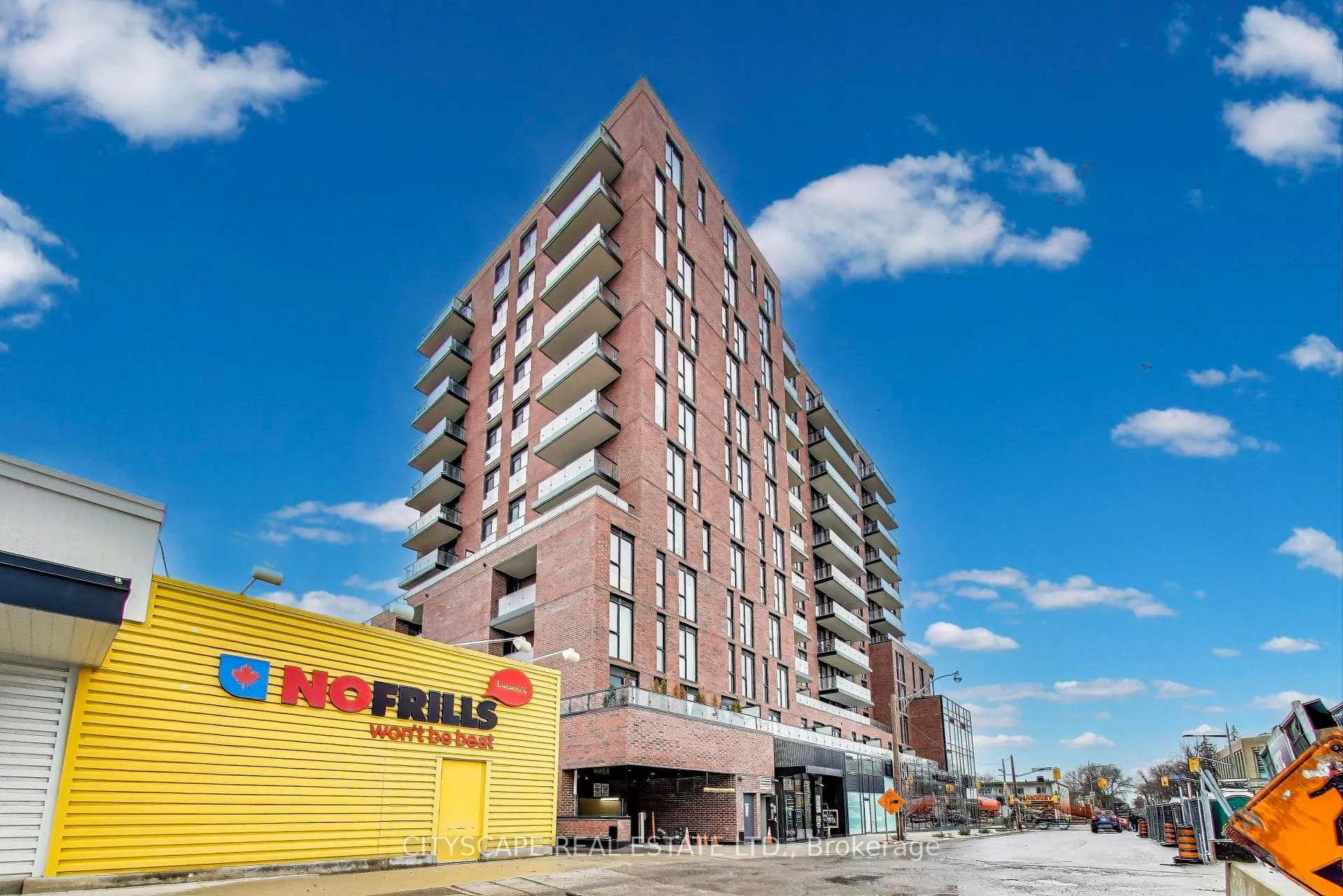 Photo 4 of Unit 1210, 185 Alberta Avenue, Toronto, Oakwood Village — HOMEH