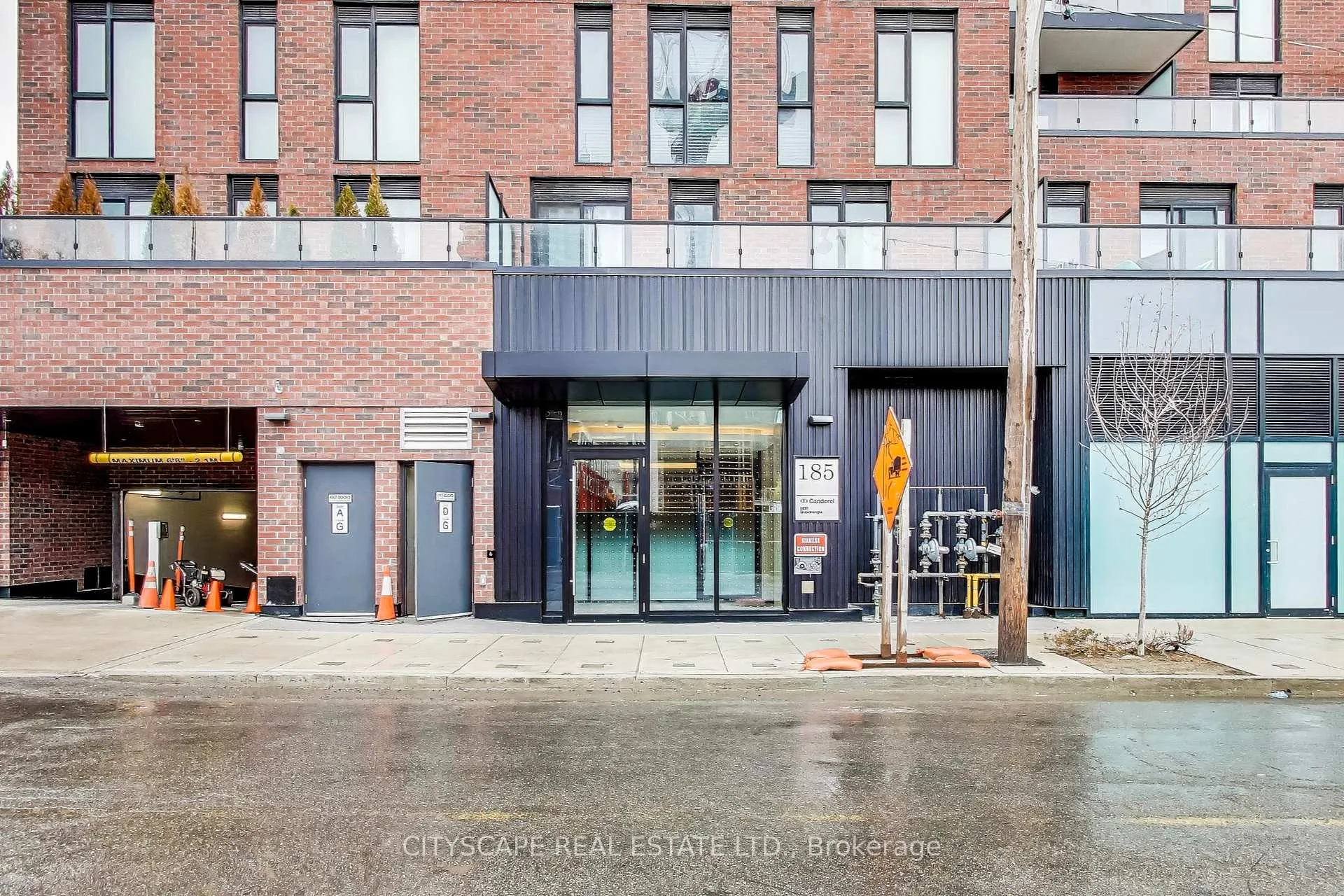 Photo 5 of Unit 1210, 185 Alberta Avenue, Toronto, Oakwood Village — HOMEH