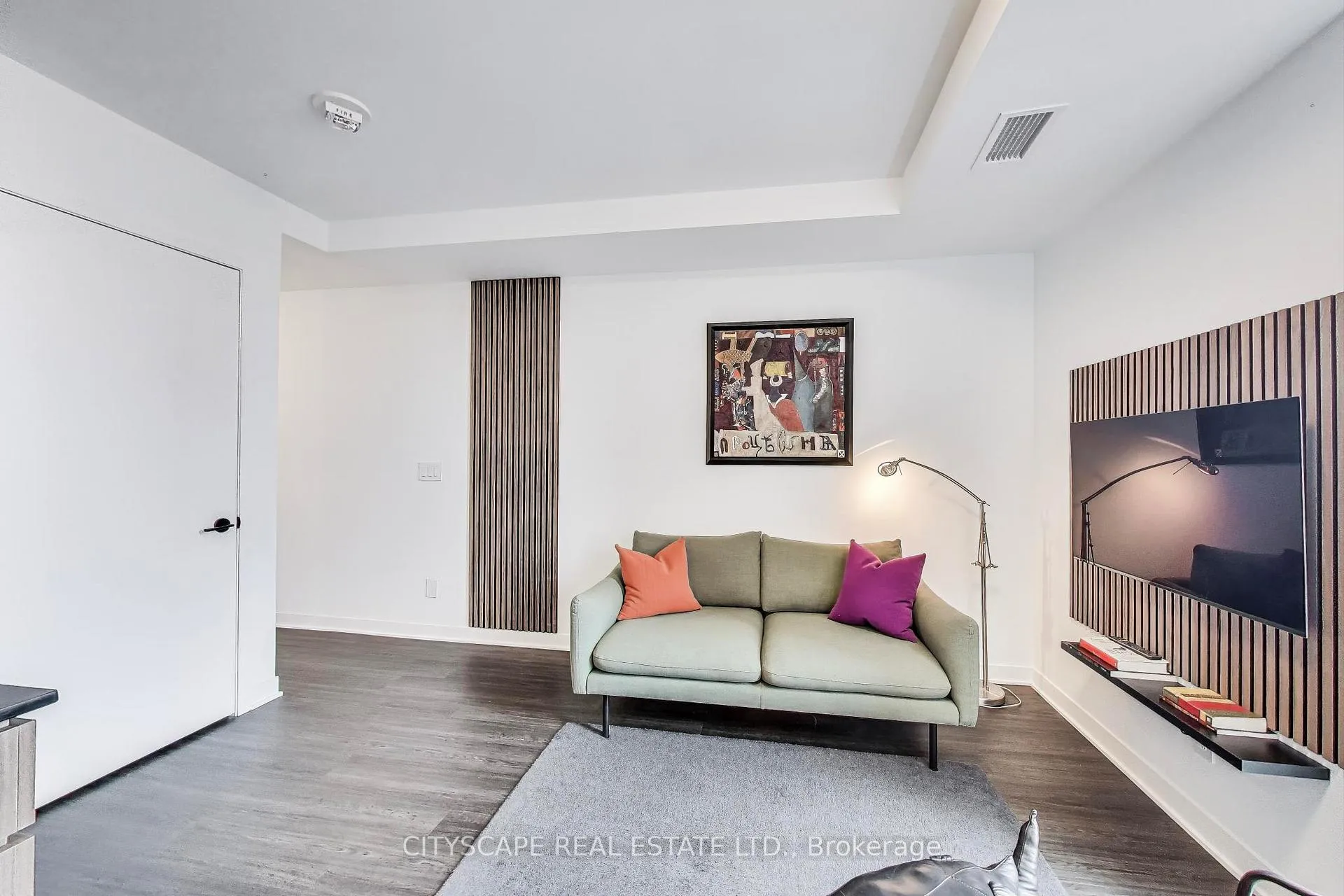 Photo 10 of Unit 1210, 185 Alberta Avenue, Toronto, Oakwood Village — HOMEH