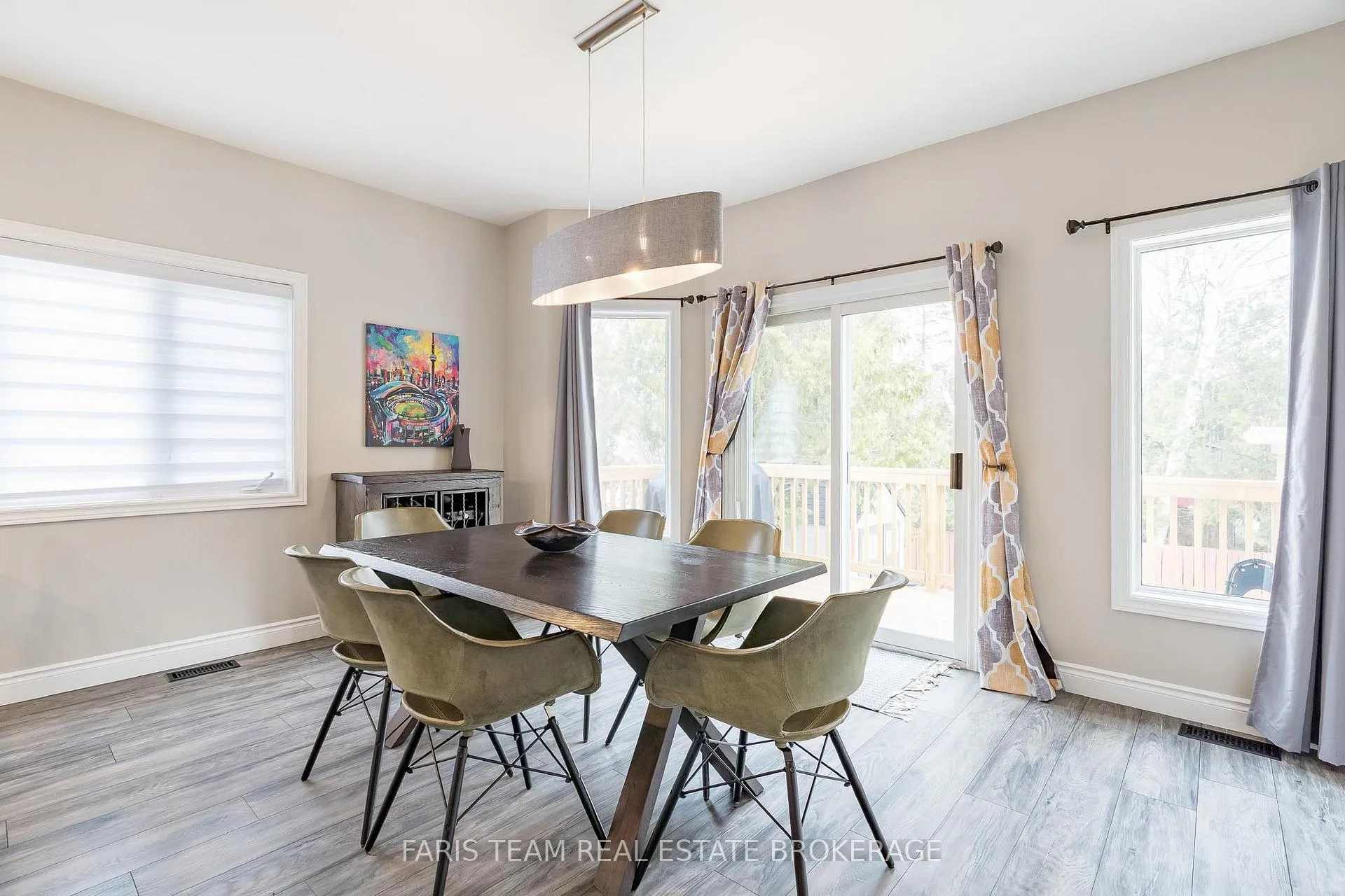 Photo 9 of 29 Riverdale Drive, Wasaga Beach — HOMEH