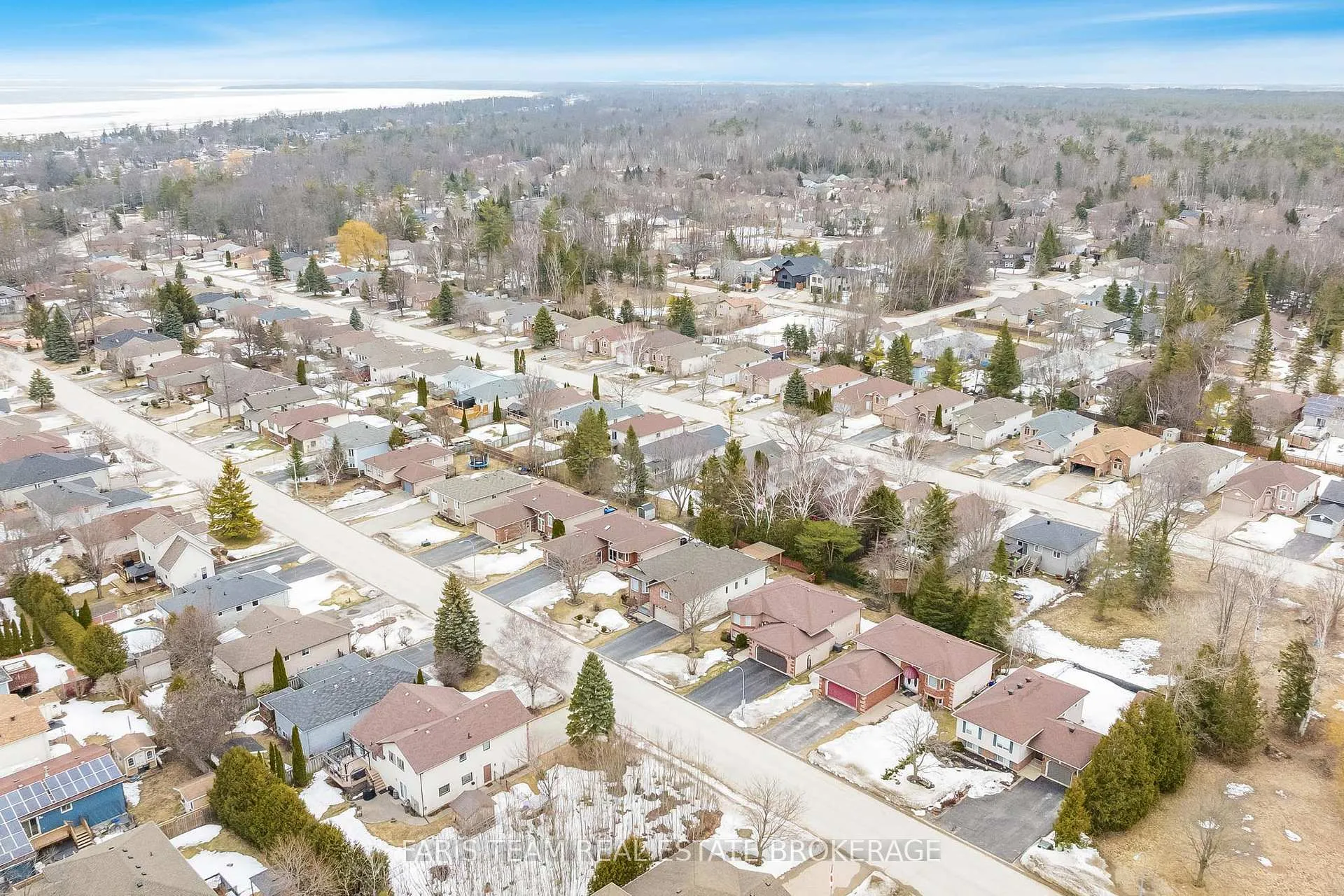 Photo 47 of 29 Riverdale Drive, Wasaga Beach — HOMEH