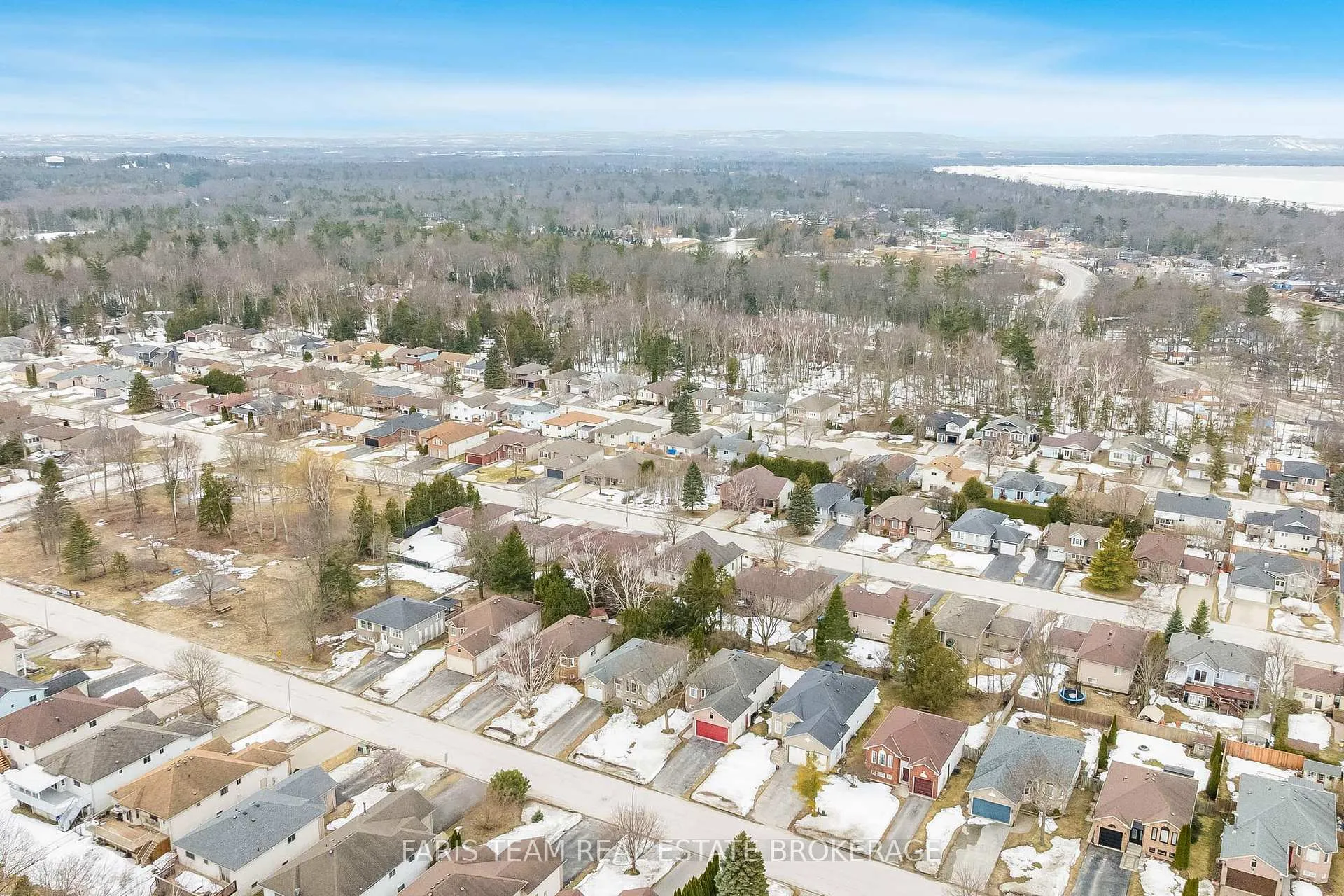 Photo 48 of 29 Riverdale Drive, Wasaga Beach — HOMEH