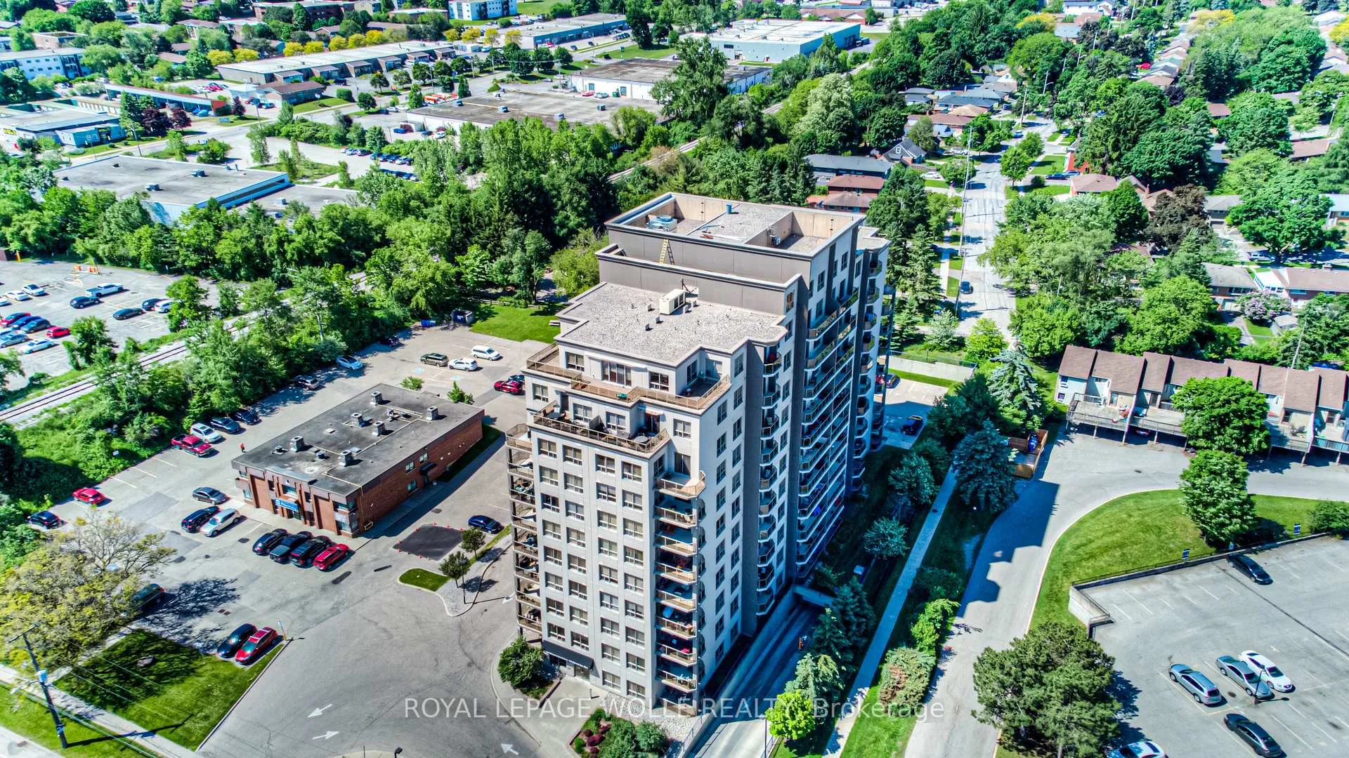 Photo 2 of Unit 407, 539 Belmont Avenue W, Kitchener — HOMEH