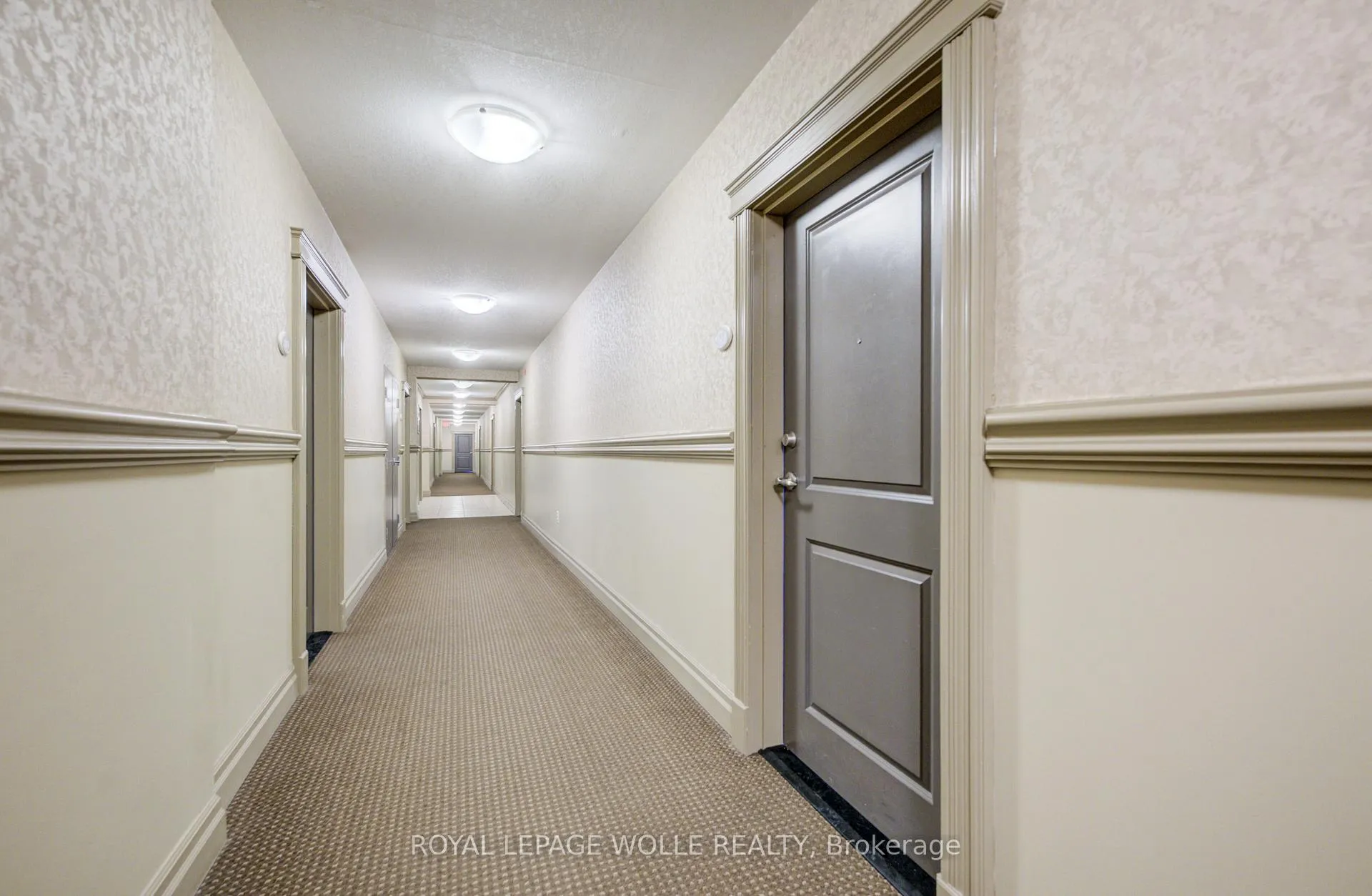 Photo 5 of Unit 407, 539 Belmont Avenue W, Kitchener — HOMEH