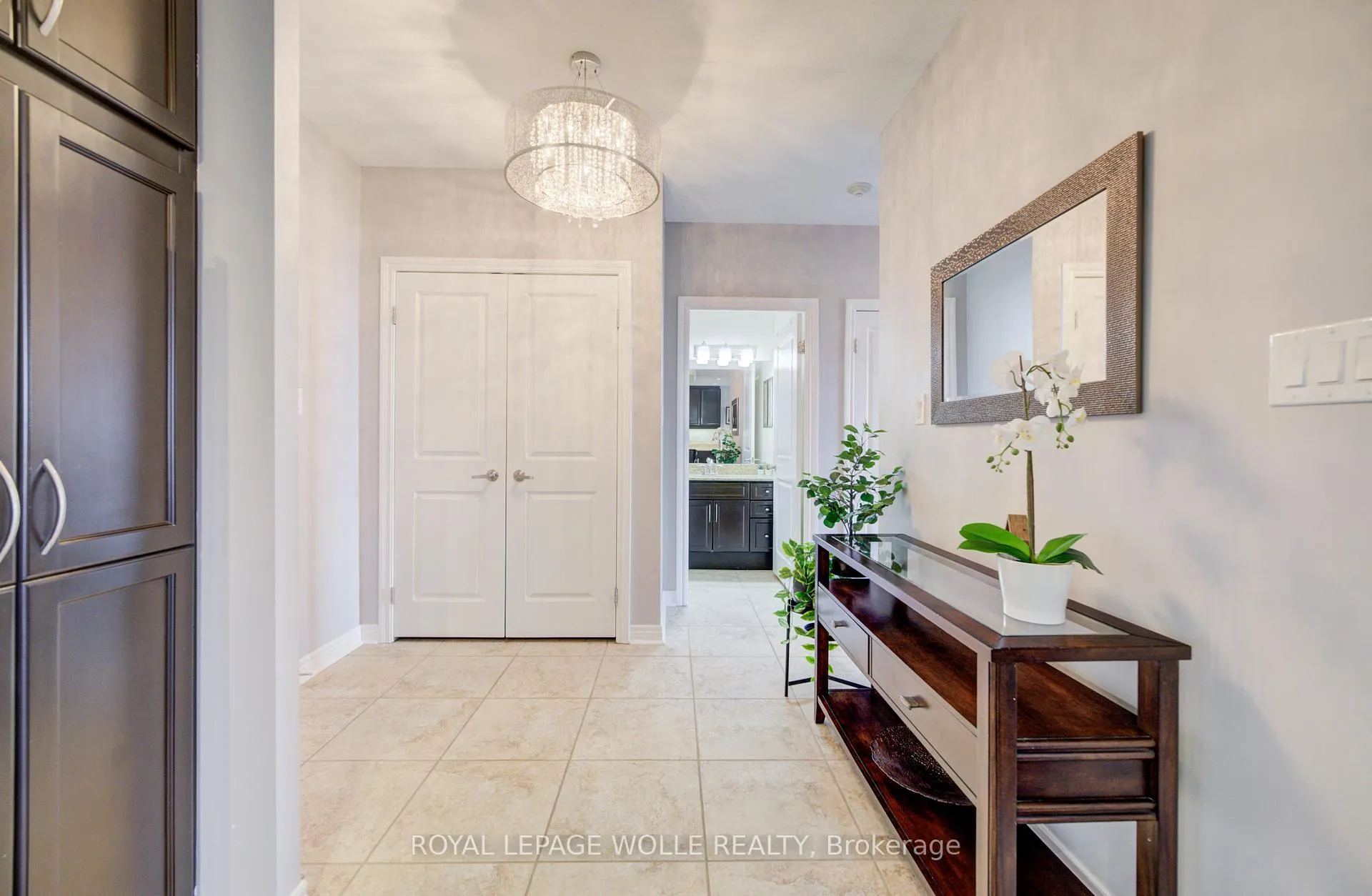 Photo 7 of Unit 407, 539 Belmont Avenue W, Kitchener — HOMEH