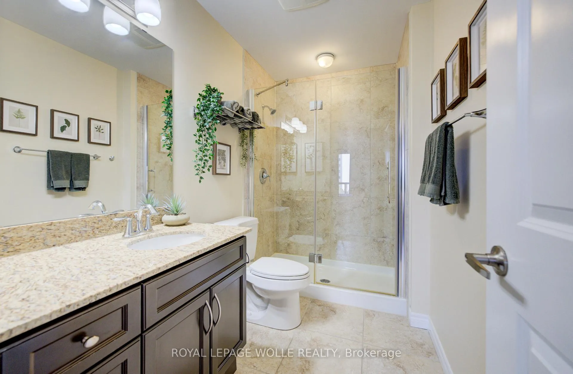 Photo 21 of Unit 407, 539 Belmont Avenue W, Kitchener — HOMEH