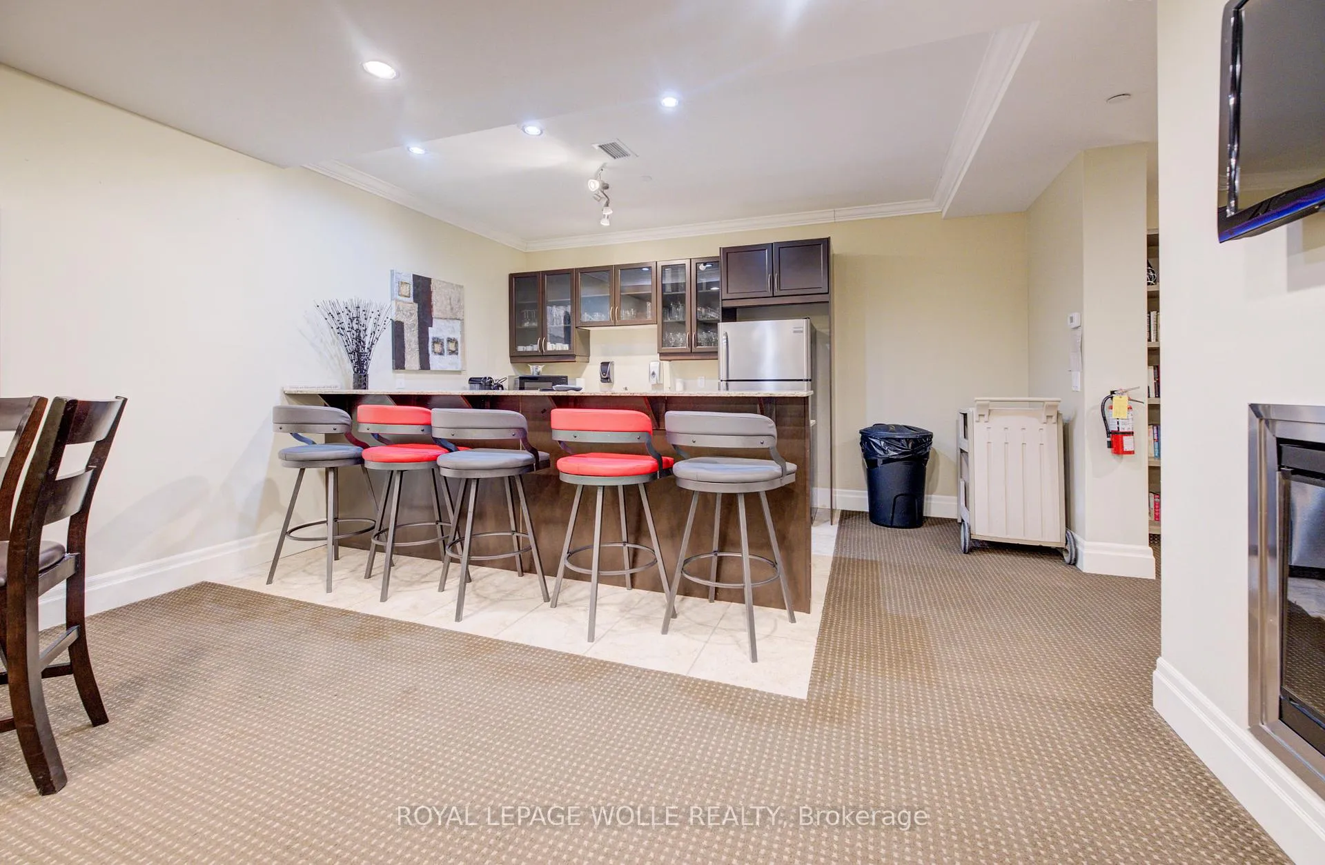 Photo 32 of Unit 407, 539 Belmont Avenue W, Kitchener — HOMEH