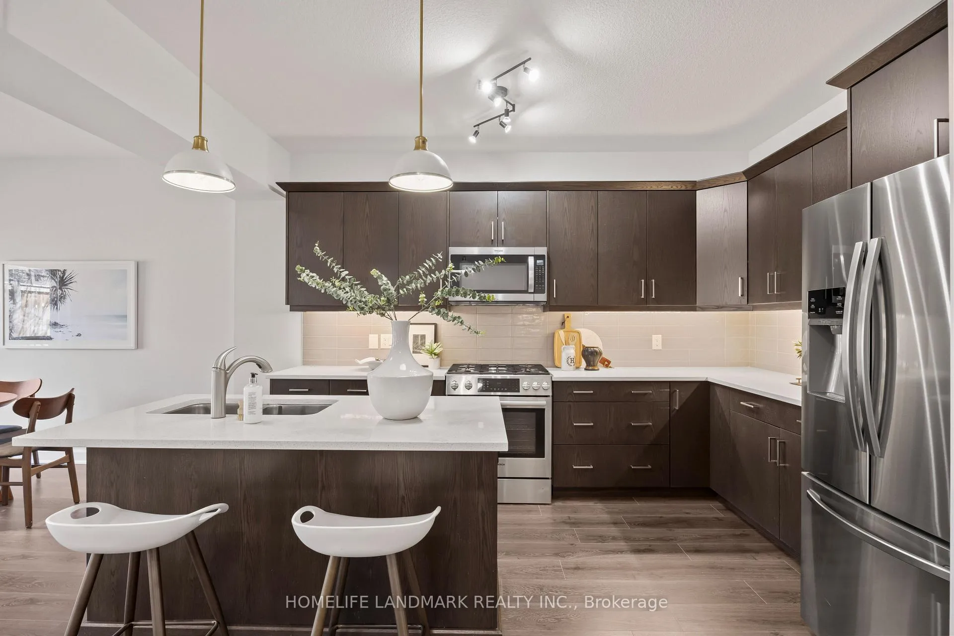 Photo 9 of Unit 38, 2491 Tokala Trail, London, North S — HOMEH