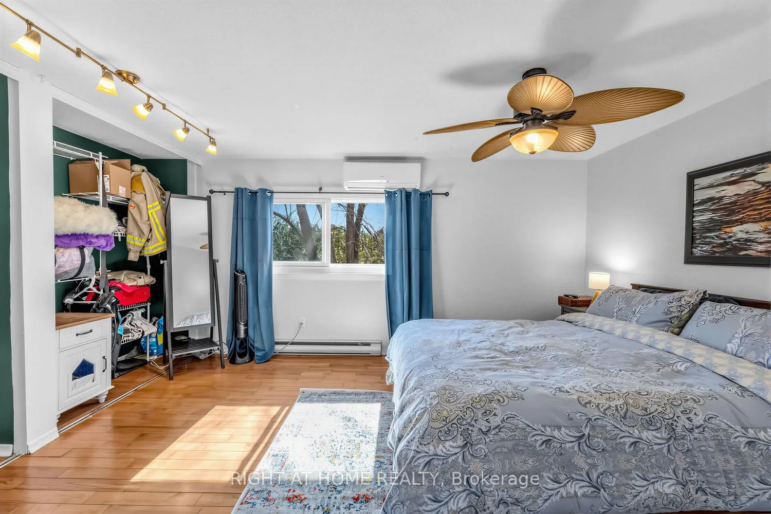 Photo 14 of Unit 3, 2 Worton Avenue, Guelph, Willow West/Sugarbush/West Acres — HOMEH