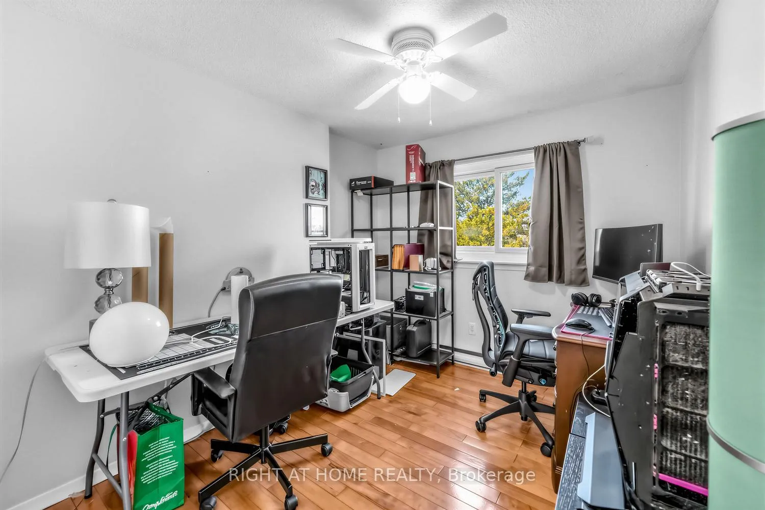 Photo 15 of Unit 3, 2 Worton Avenue, Guelph, Willow West/Sugarbush/West Acres — HOMEH