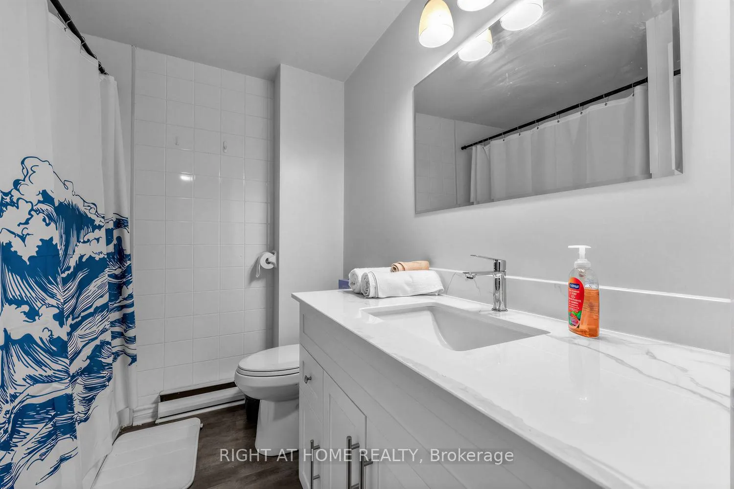 Photo 18 of Unit 3, 2 Worton Avenue, Guelph, Willow West/Sugarbush/West Acres — HOMEH