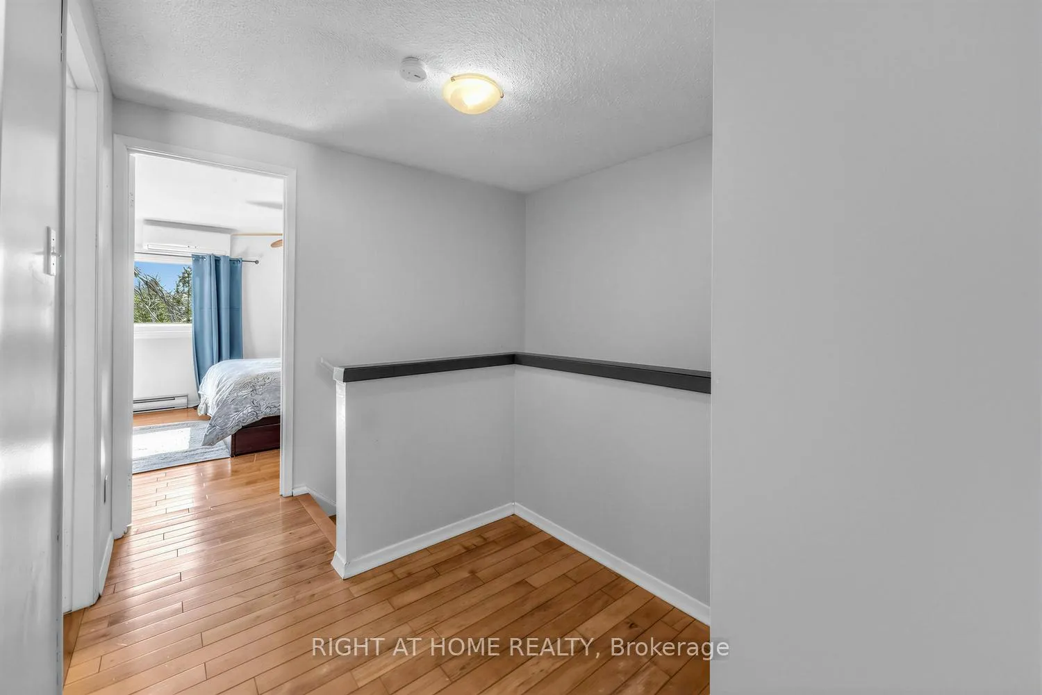 Photo 19 of Unit 3, 2 Worton Avenue, Guelph, Willow West/Sugarbush/West Acres — HOMEH