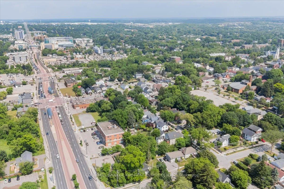 Photo 6 of 379 Simcoe Street, Newmarket, Central Newmarket — HOMEH