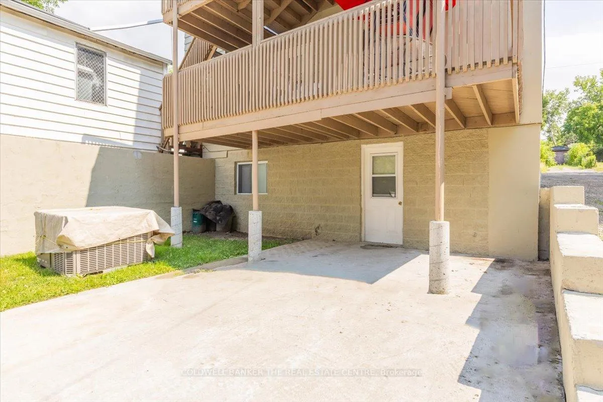 Photo 10 of 379 Simcoe Street, Newmarket, Central Newmarket — HOMEH