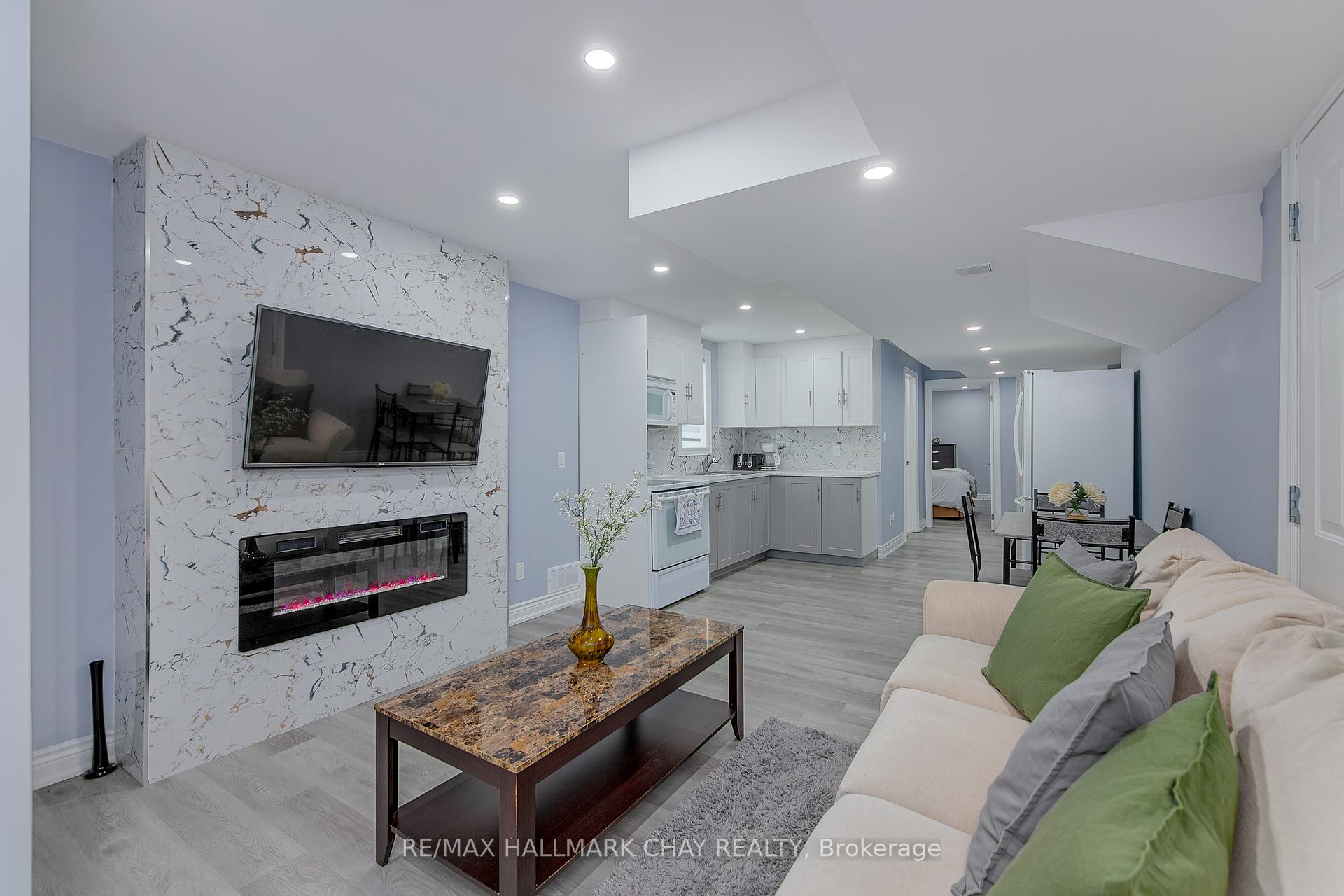 Photo 3 of Unit B1, 896 John Street, Innisfil, Churchill — HOMEH