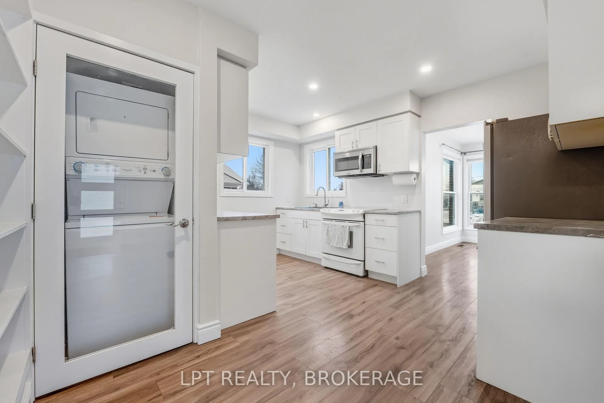 Photo 9 of 9 Elizabeth Avenue, Kingston, West of Sir John A. Blvd — HOMEH