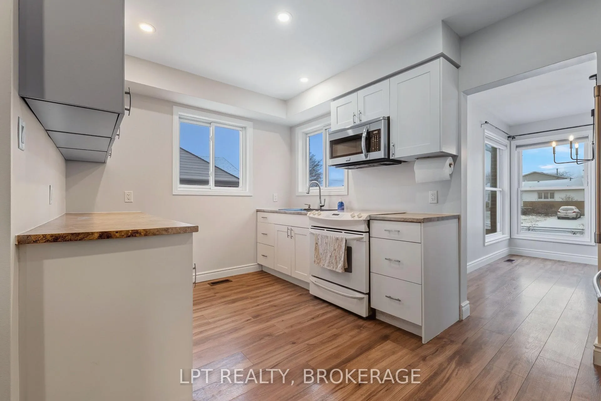 Photo 11 of 9 Elizabeth Avenue, Kingston, West of Sir John A. Blvd — HOMEH