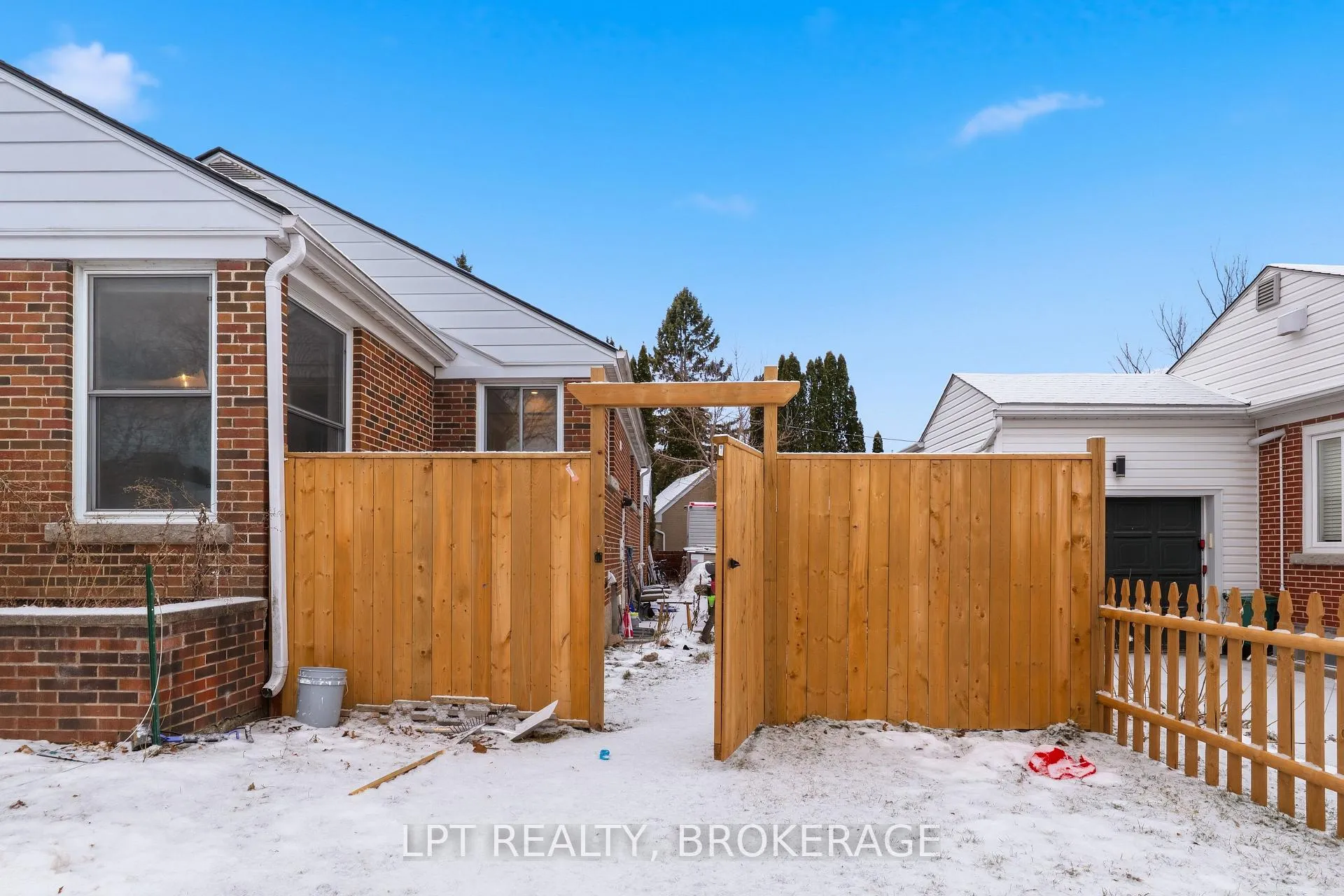 Photo 28 of 9 Elizabeth Avenue, Kingston, West of Sir John A. Blvd — HOMEH