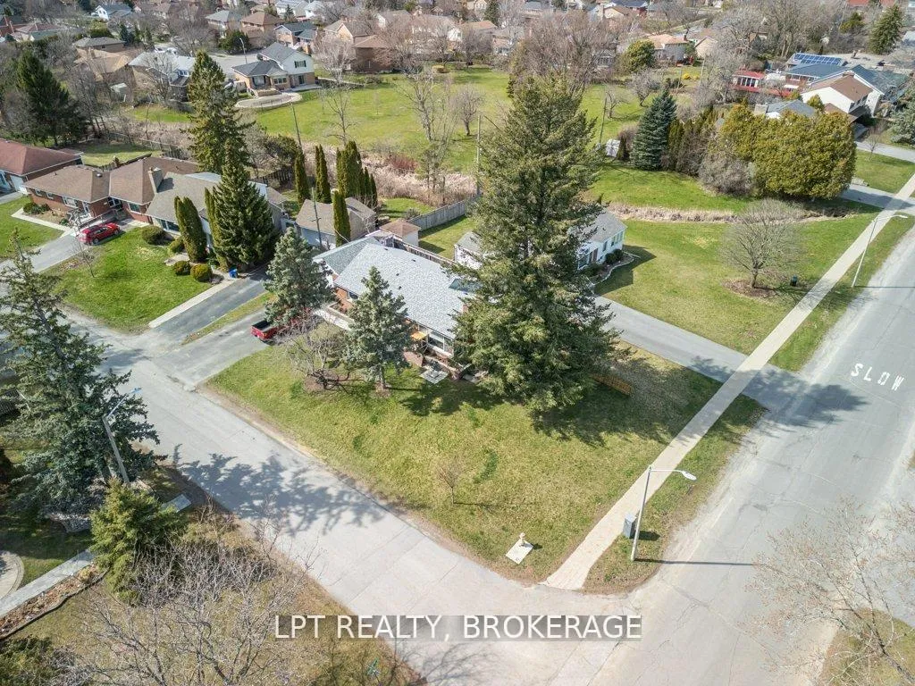 Photo 30 of 9 Elizabeth Avenue, Kingston, West of Sir John A. Blvd — HOMEH