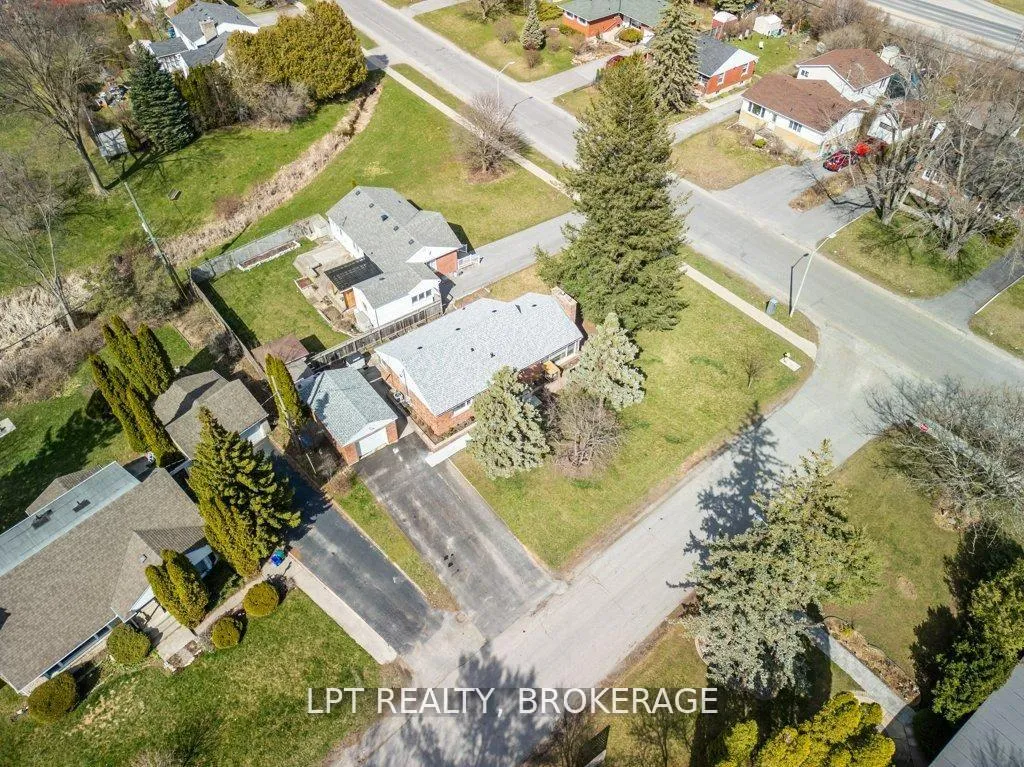 Photo 48 of 9 Elizabeth Avenue, Kingston, West of Sir John A. Blvd — HOMEH