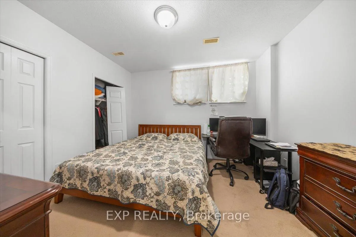 Photo 17 of 528 Reardon Private, Ottawa, Heron Gate/Industrial Park — HOMEH