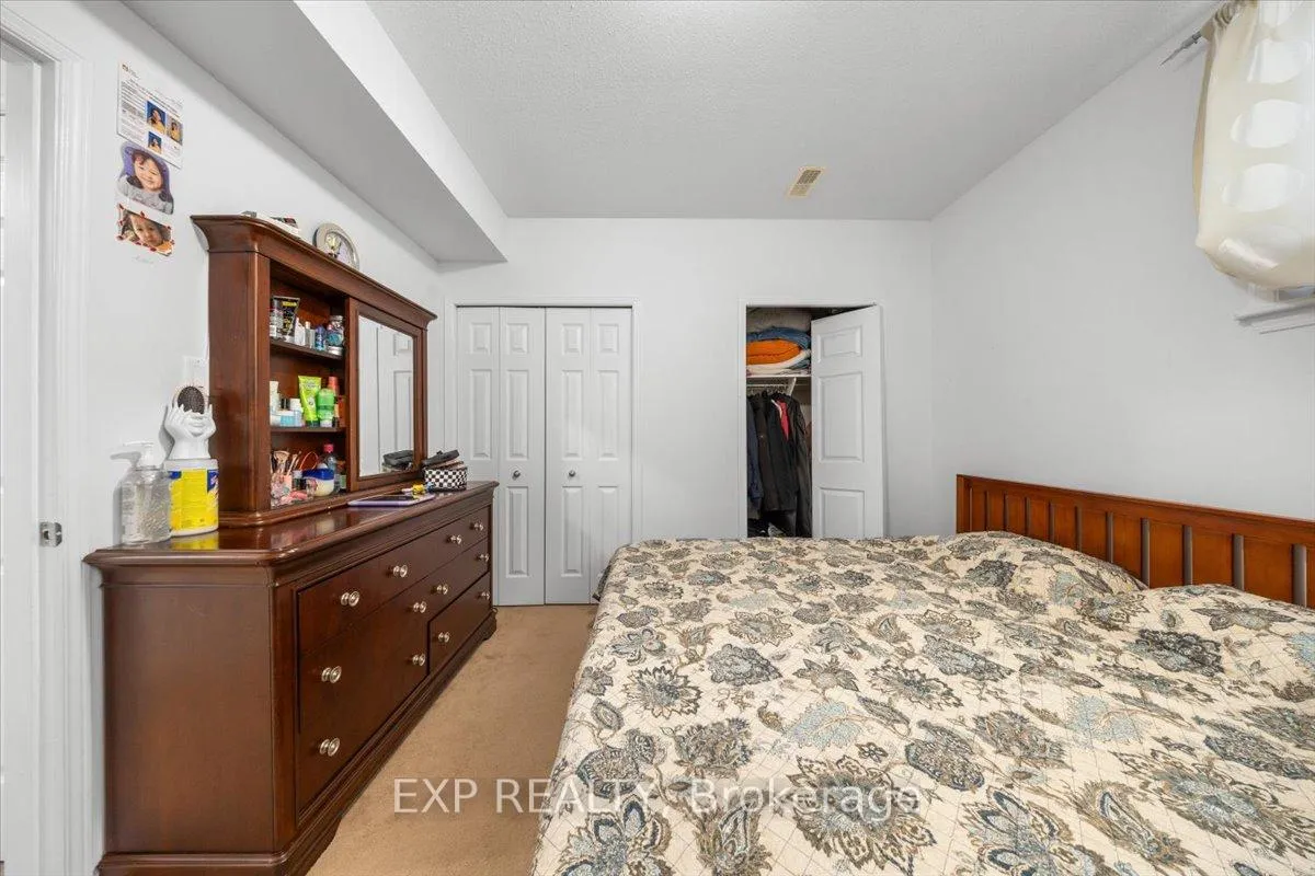 Photo 18 of 528 Reardon Private, Ottawa, Heron Gate/Industrial Park — HOMEH