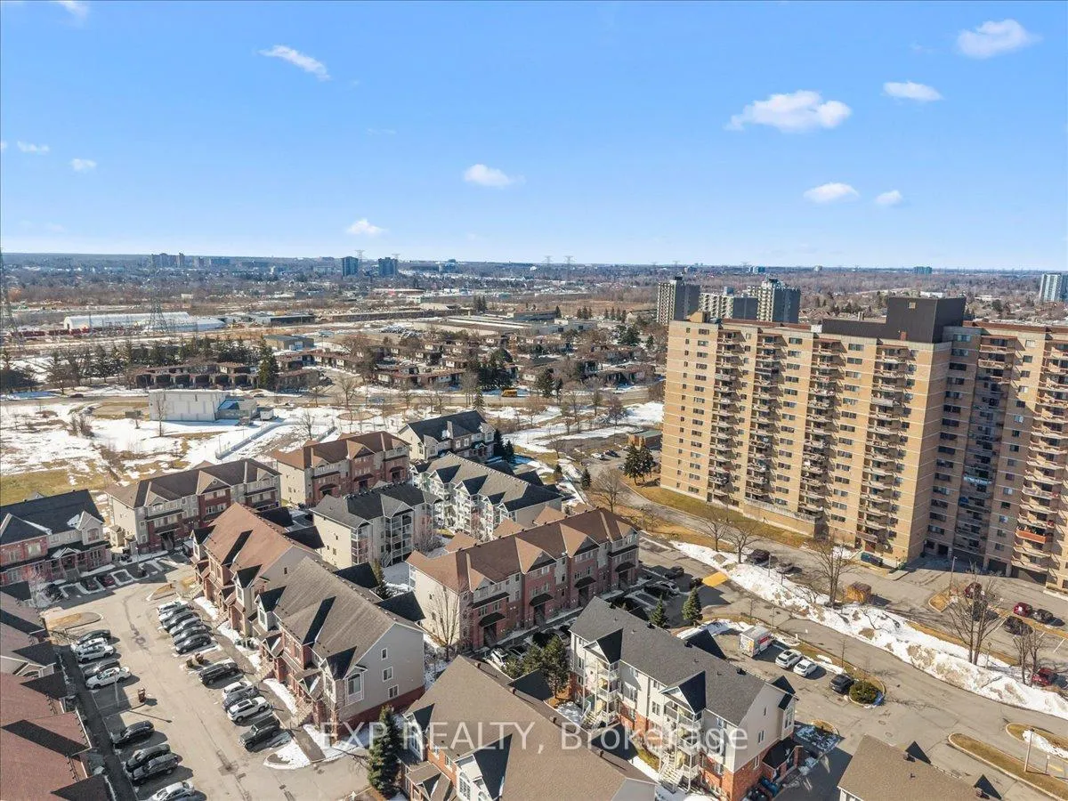 Photo 26 of 528 Reardon Private, Ottawa, Heron Gate/Industrial Park — HOMEH