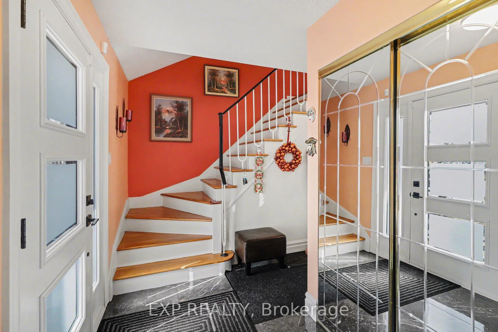 Photo 4 of 2332 Ogilvie Road, Ottawa, Beacon Hill North — HOMEH