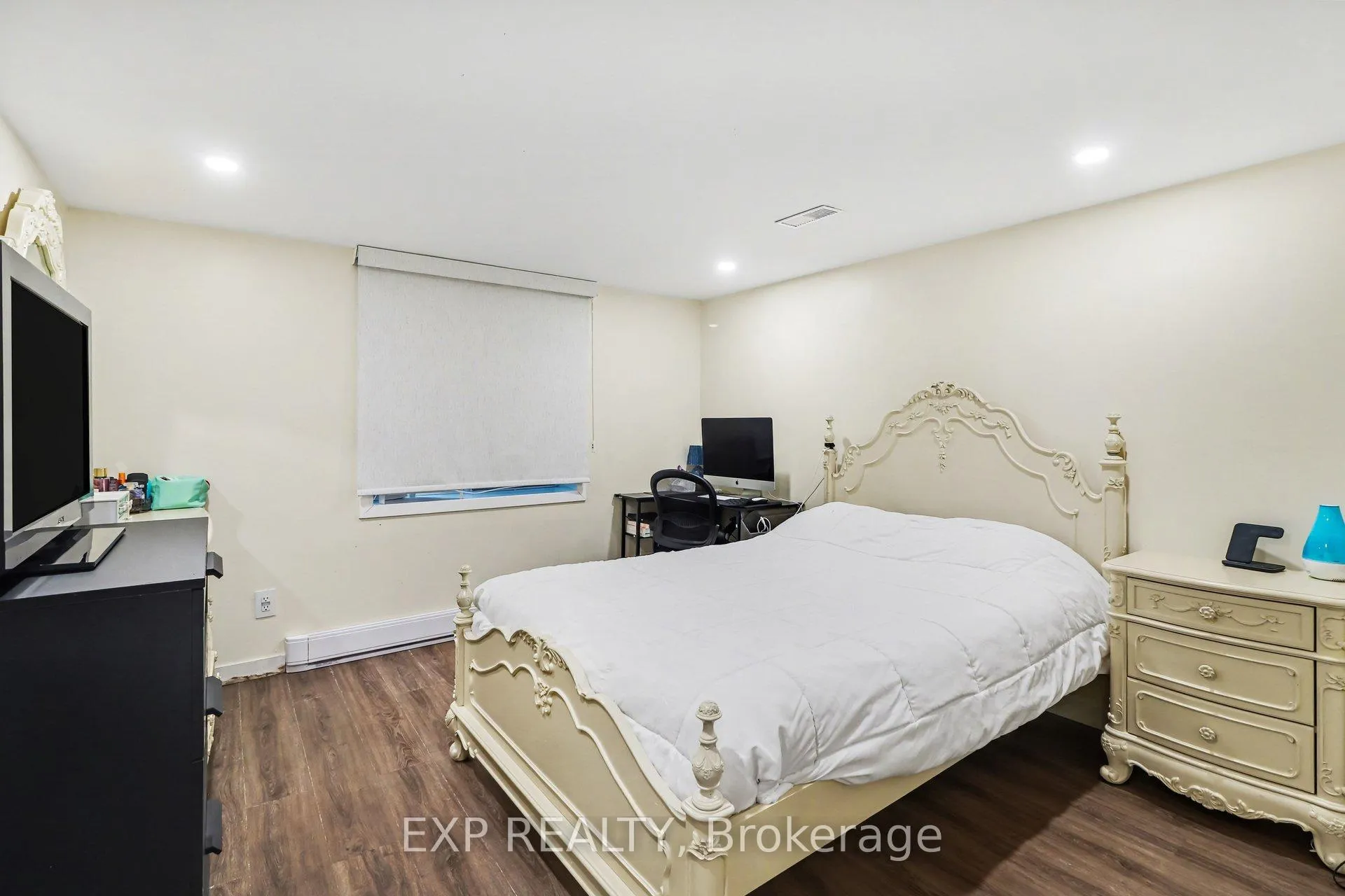 Photo 23 of 2332 Ogilvie Road, Ottawa, Beacon Hill North — HOMEH