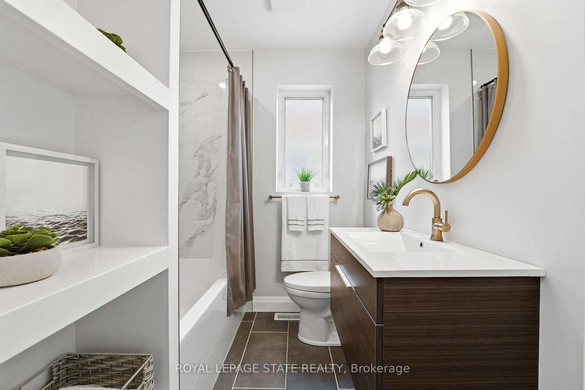 Photo 16 of 957 Queensdale Avenue E, Hamilton, Sunninghill — HOMEH