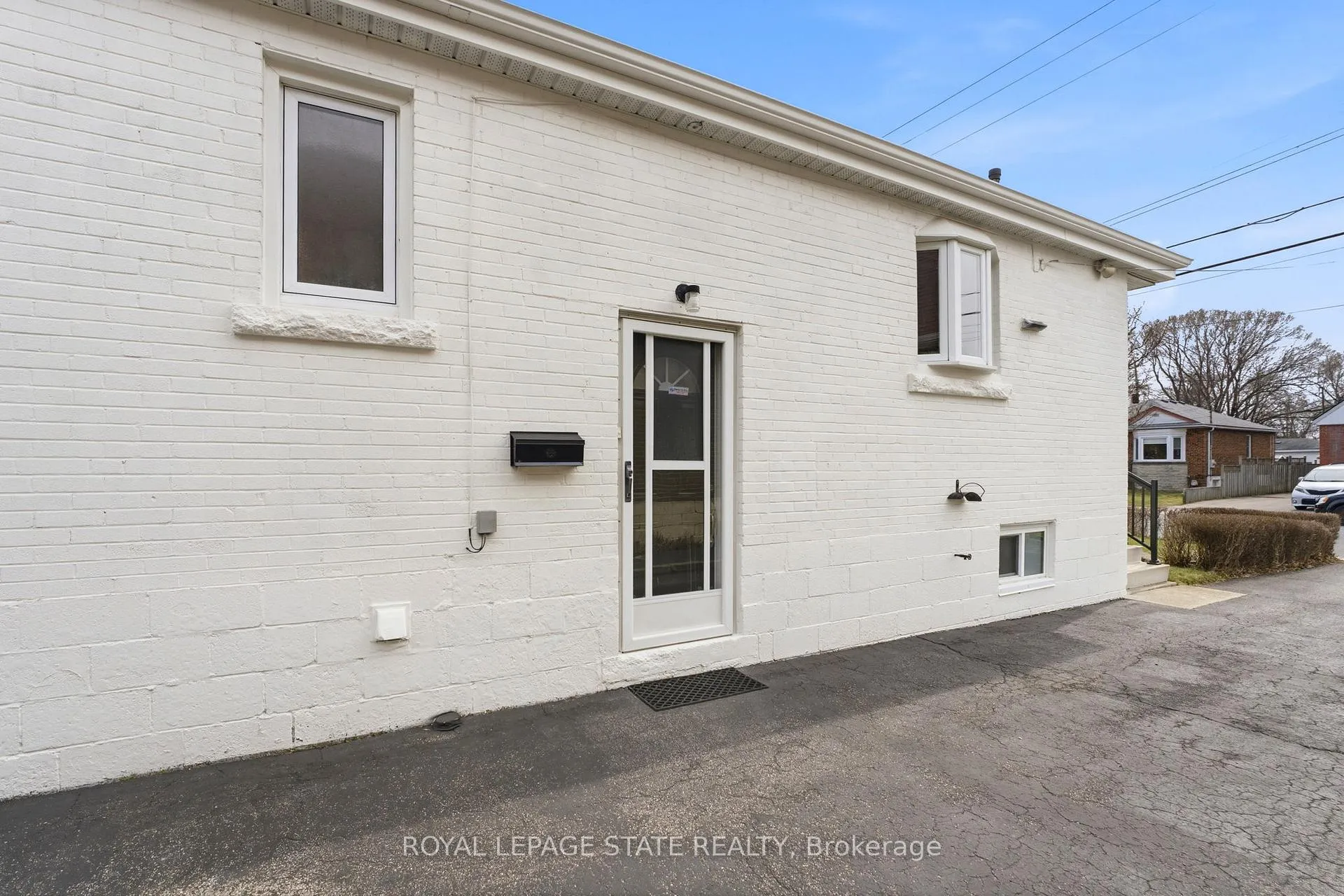 Photo 24 of 957 Queensdale Avenue E, Hamilton, Sunninghill — HOMEH