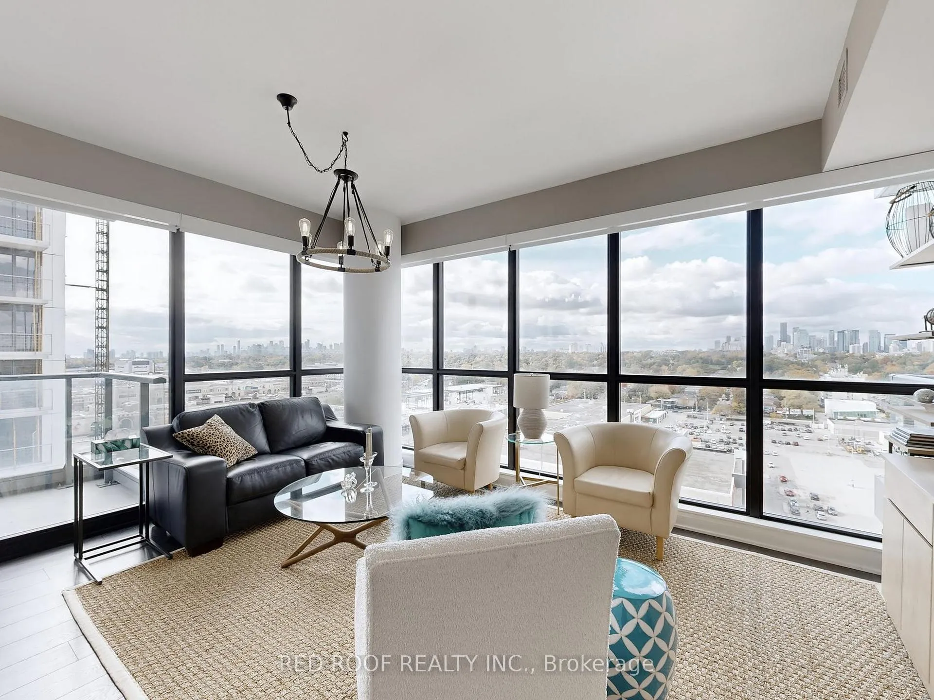 Photo 4 of Unit 1401, 33 Frederick Todd Way, Toronto, Thorncliffe Park — HOMEH