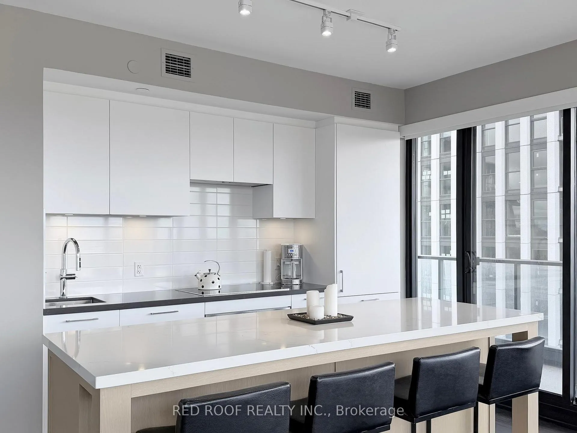 Photo 11 of Unit 1401, 33 Frederick Todd Way, Toronto, Thorncliffe Park — HOMEH