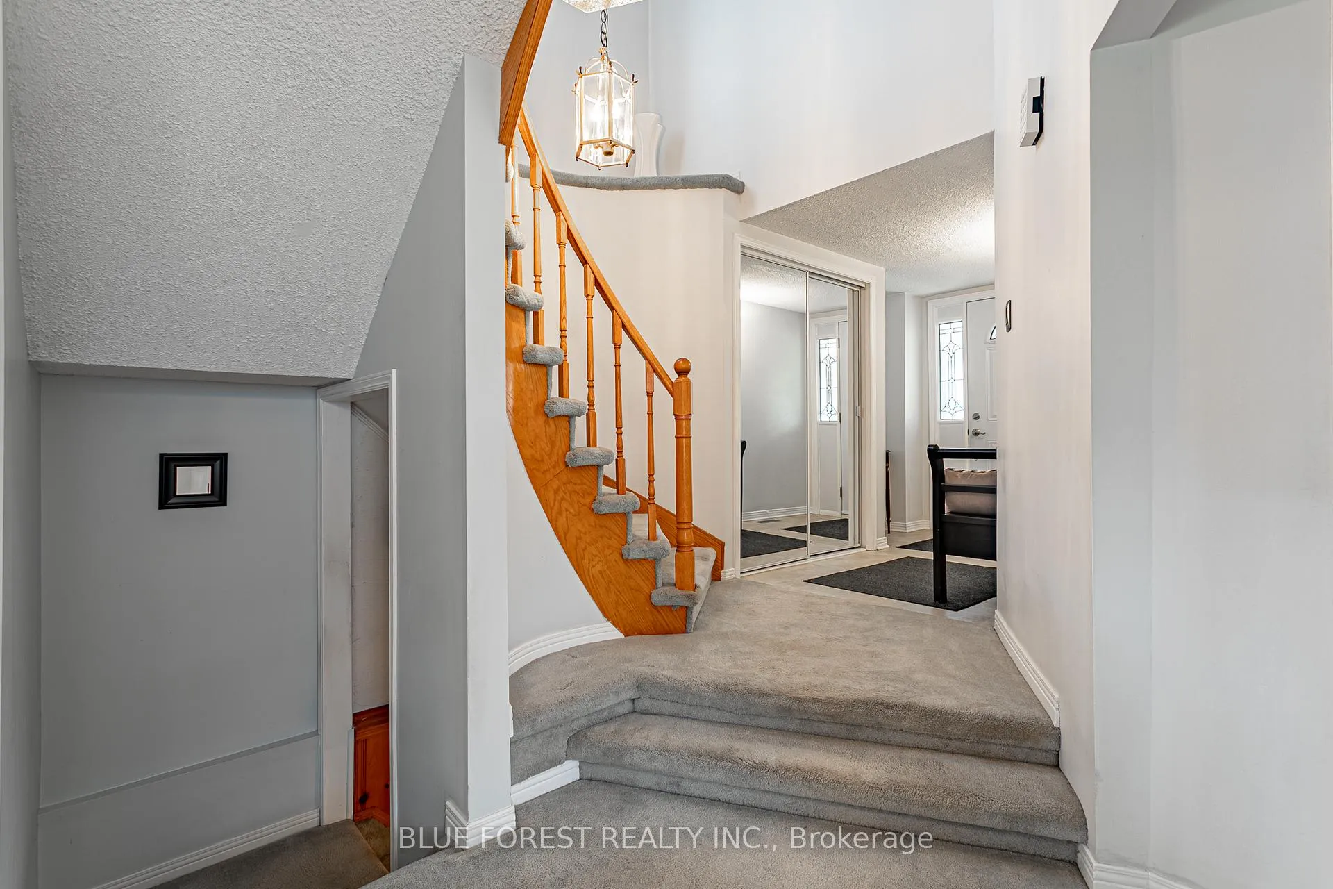 Photo 7 of 99 Chancton Crescent, London, South Y — HOMEH