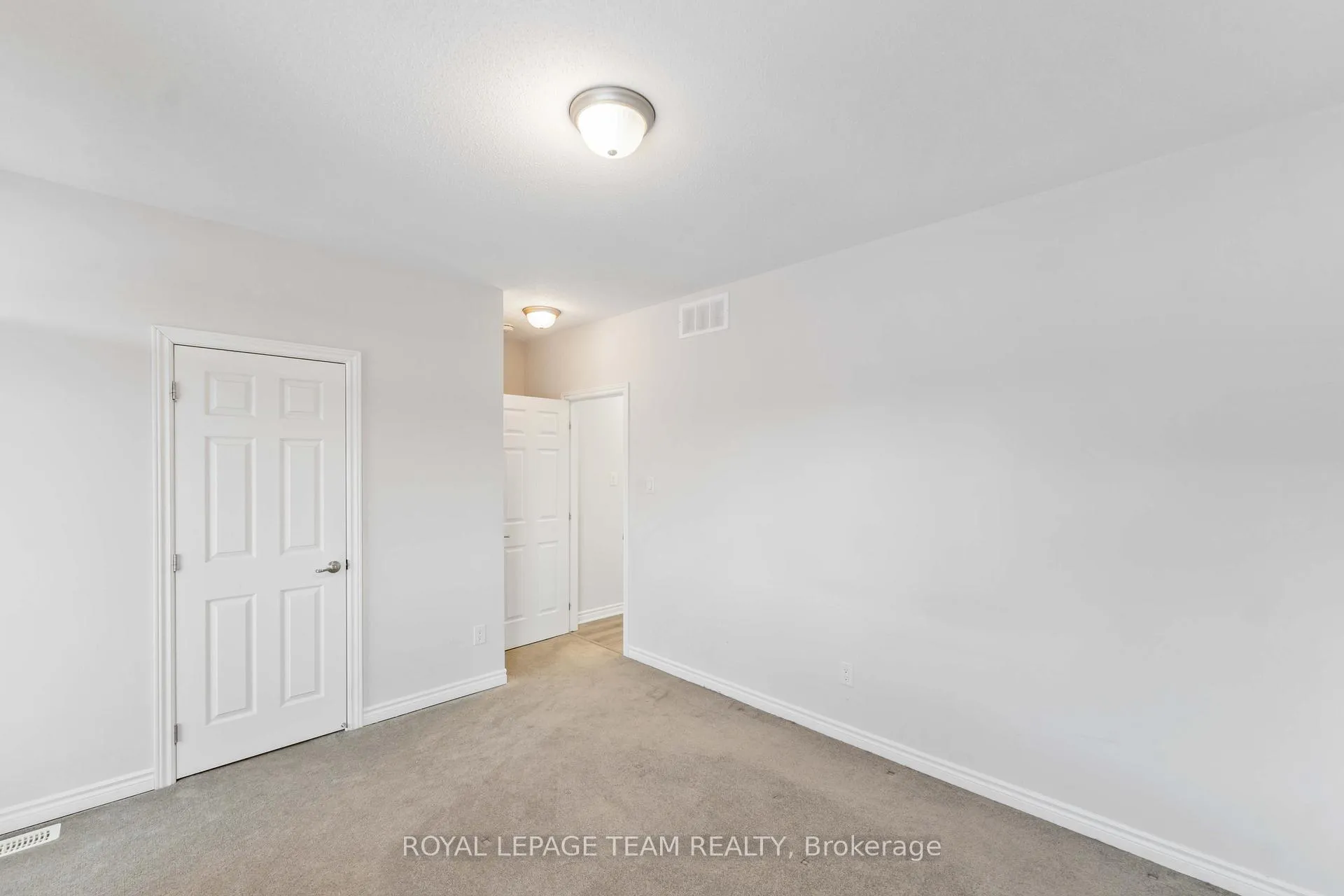 Photo 16 of 140 Walleye Private, Ottawa, Barrhaven - Half Moon Bay — HOMEH