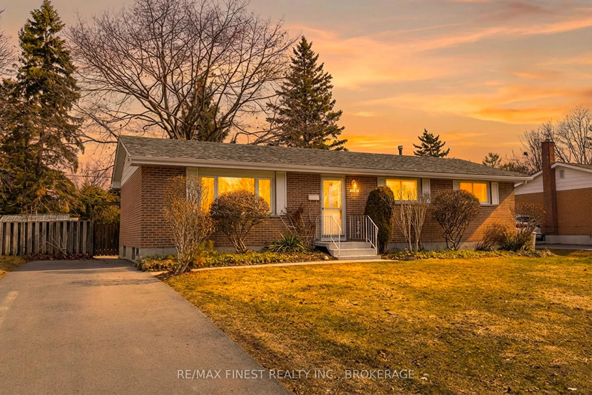 Photo 1 of 1076 Lincoln Drive, Kingston, South of Taylor-Kidd Blvd — HOMEH