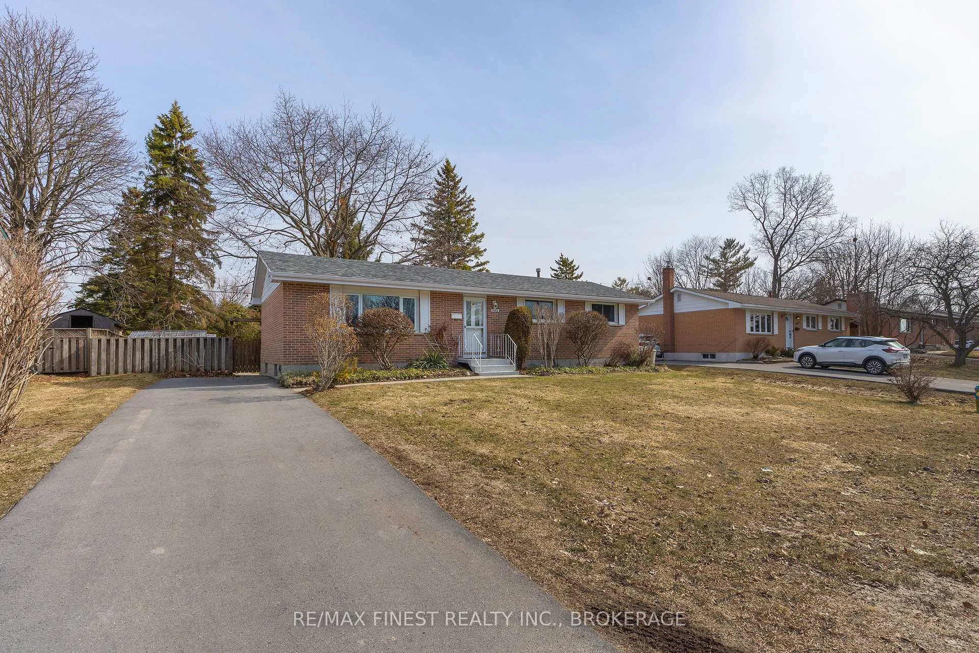 Photo 3 of 1076 Lincoln Drive, Kingston, South of Taylor-Kidd Blvd — HOMEH