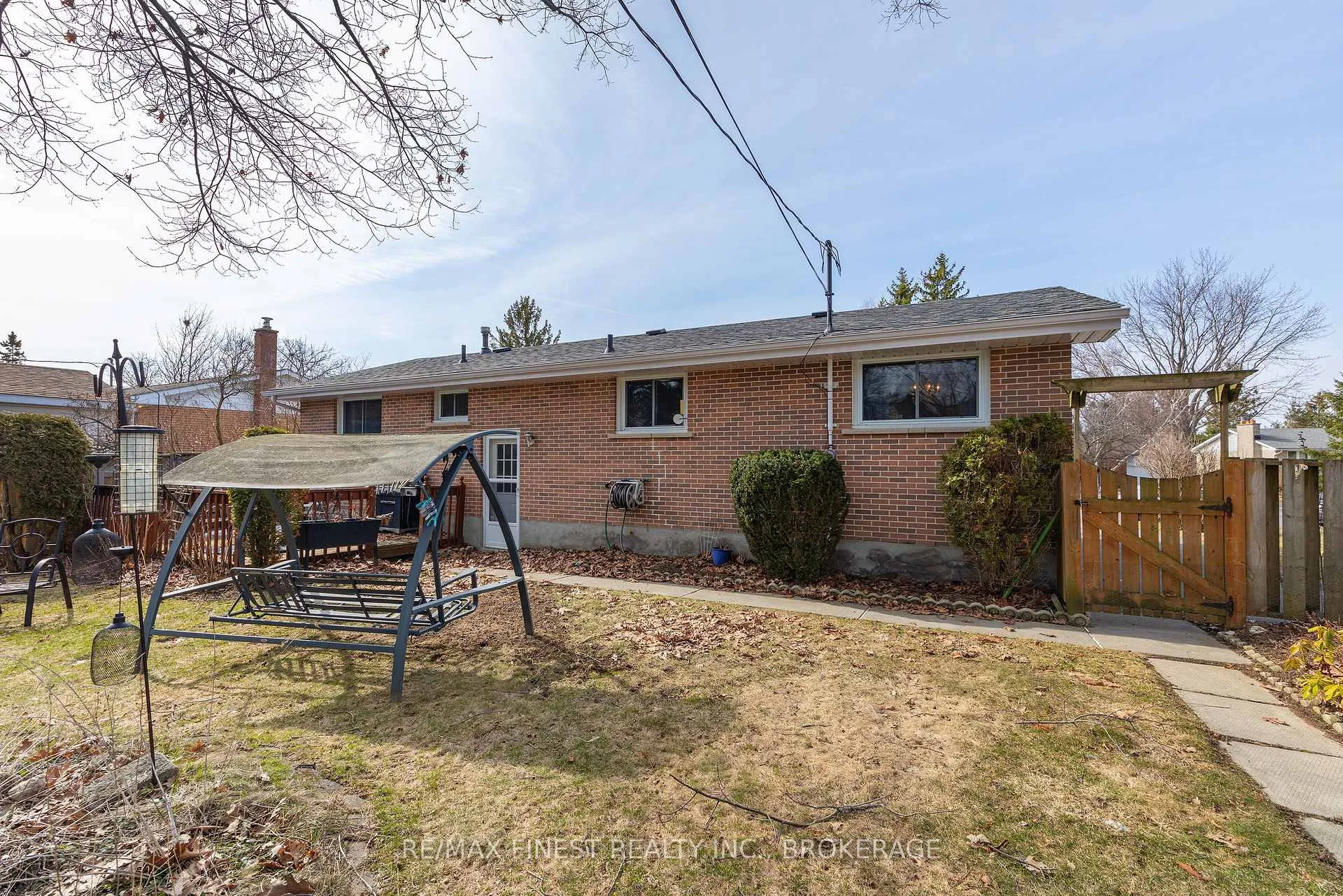 Photo 8 of 1076 Lincoln Drive, Kingston, South of Taylor-Kidd Blvd — HOMEH