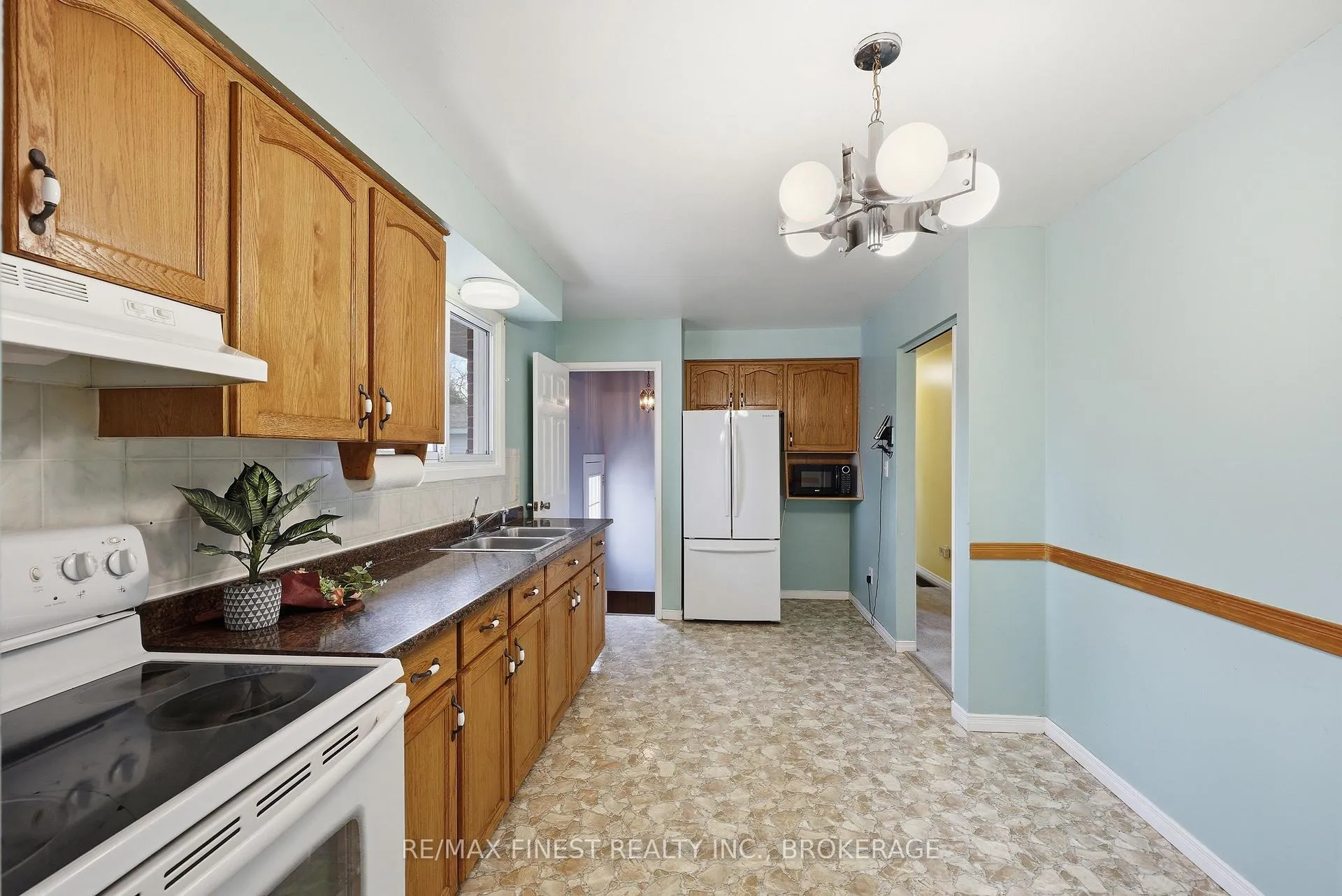 Photo 22 of 1076 Lincoln Drive, Kingston, South of Taylor-Kidd Blvd — HOMEH