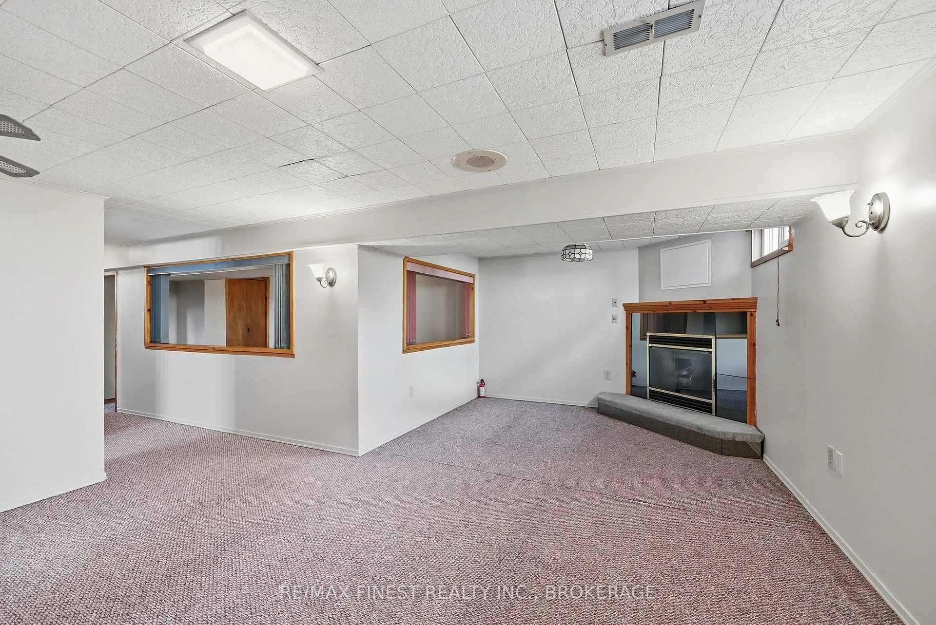 Photo 41 of 1076 Lincoln Drive, Kingston, South of Taylor-Kidd Blvd — HOMEH