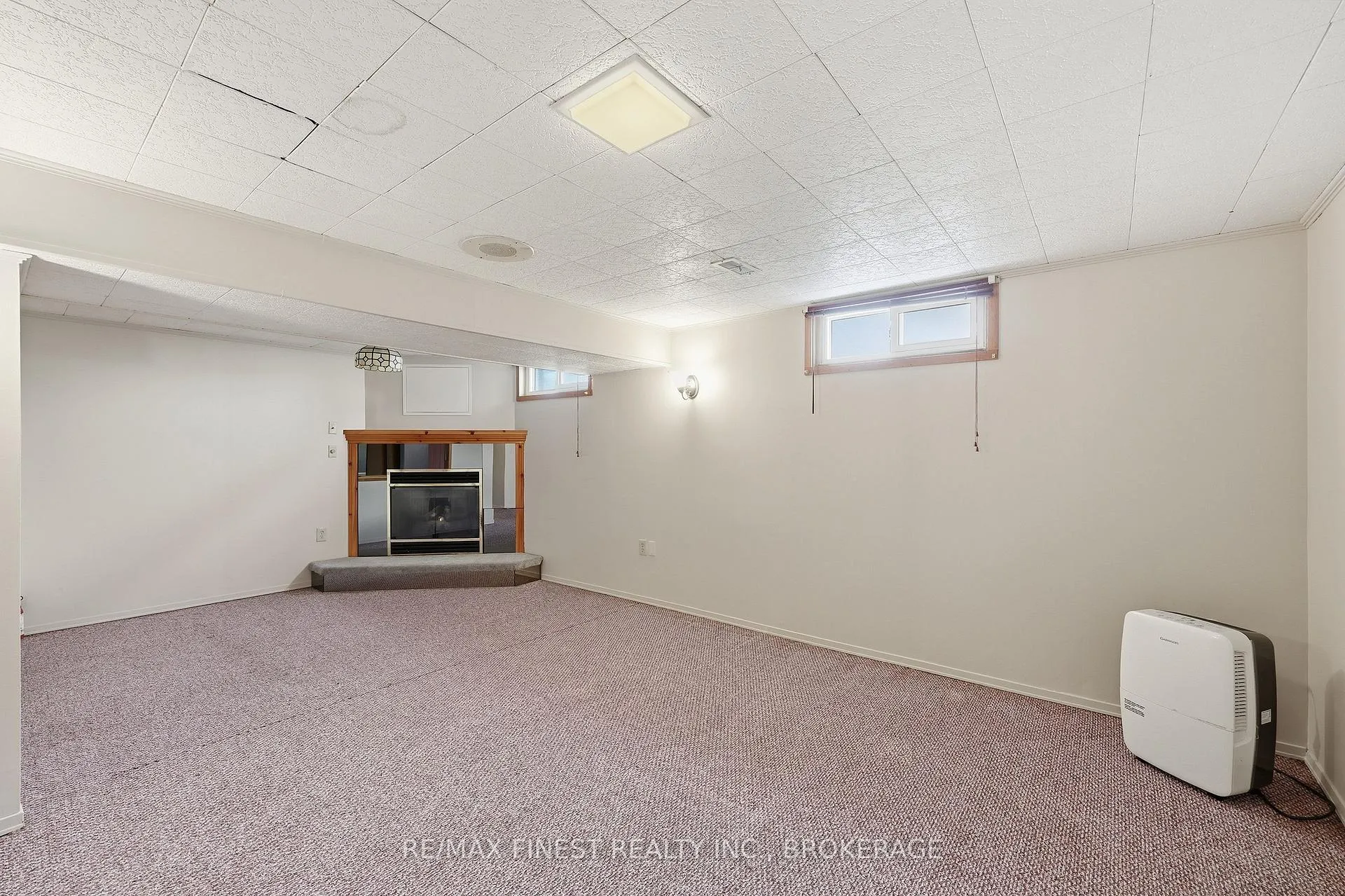 Photo 42 of 1076 Lincoln Drive, Kingston, South of Taylor-Kidd Blvd — HOMEH